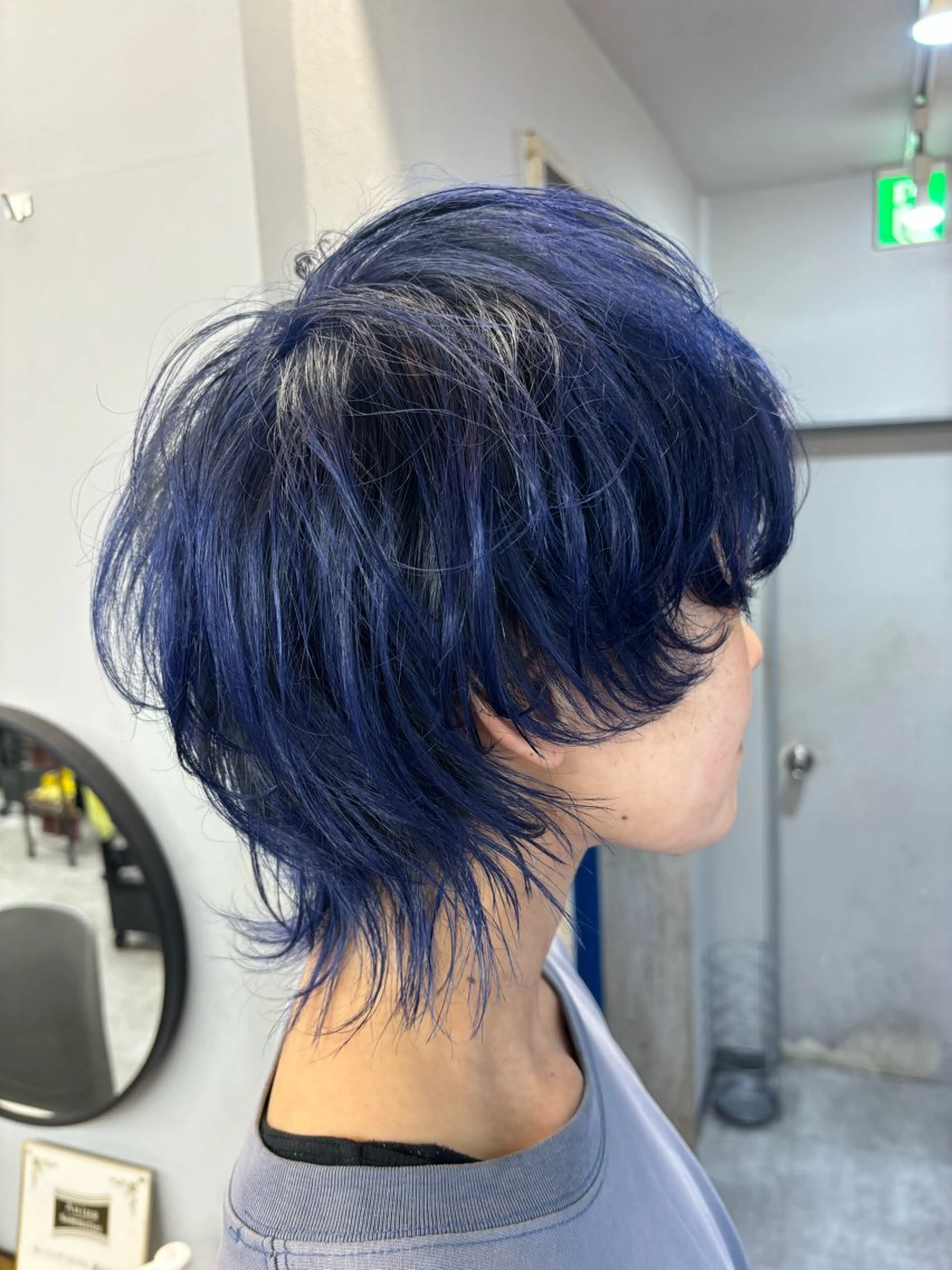 ミディアム カラー ダブルカラー ネイビーカラー ウルフカット カット ヘアカラー トリートメント teN+by ambleluxeのヘアスタイル