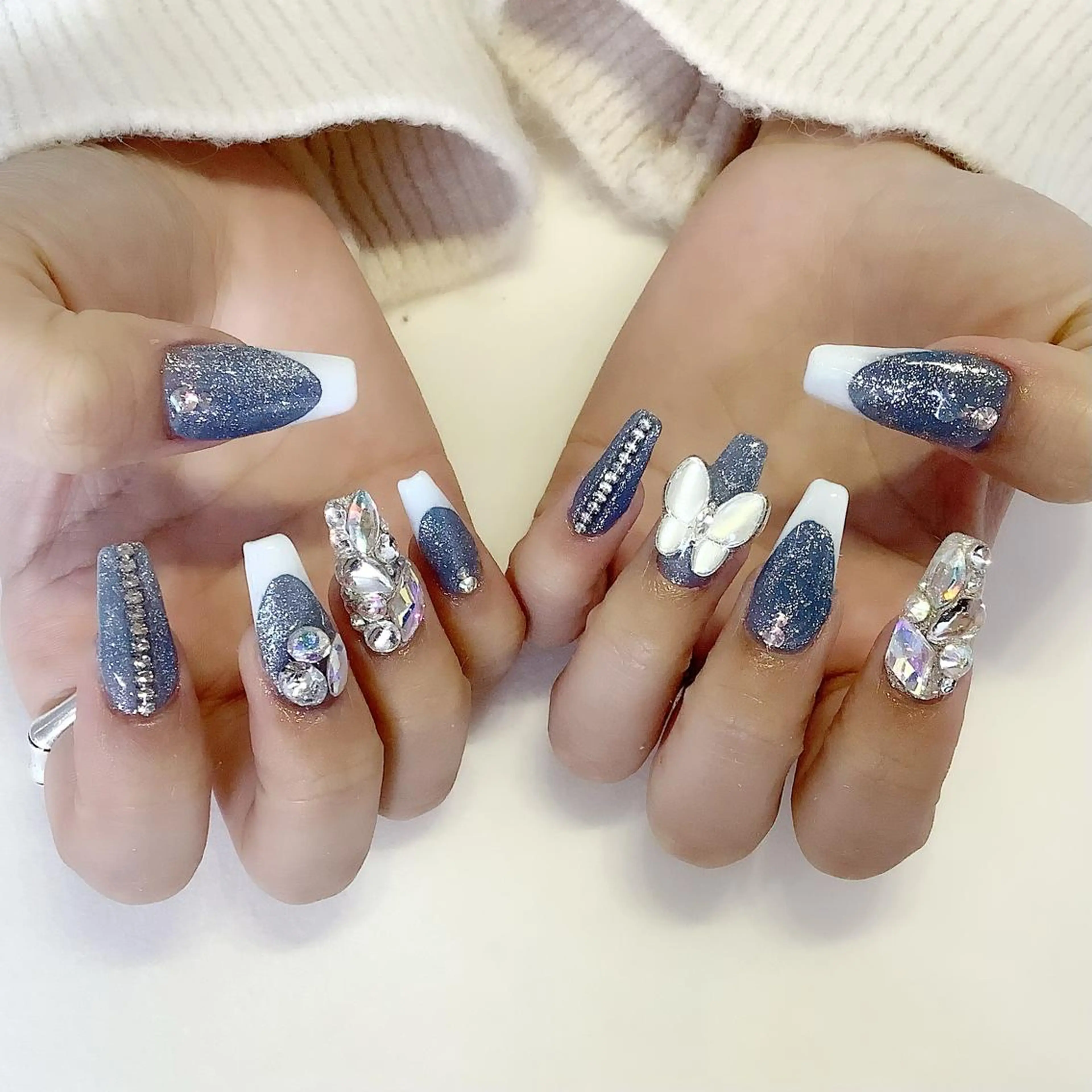 ネイル ハンドネイル 💎🐰 saki. m 🐰💎のネイルデザイン