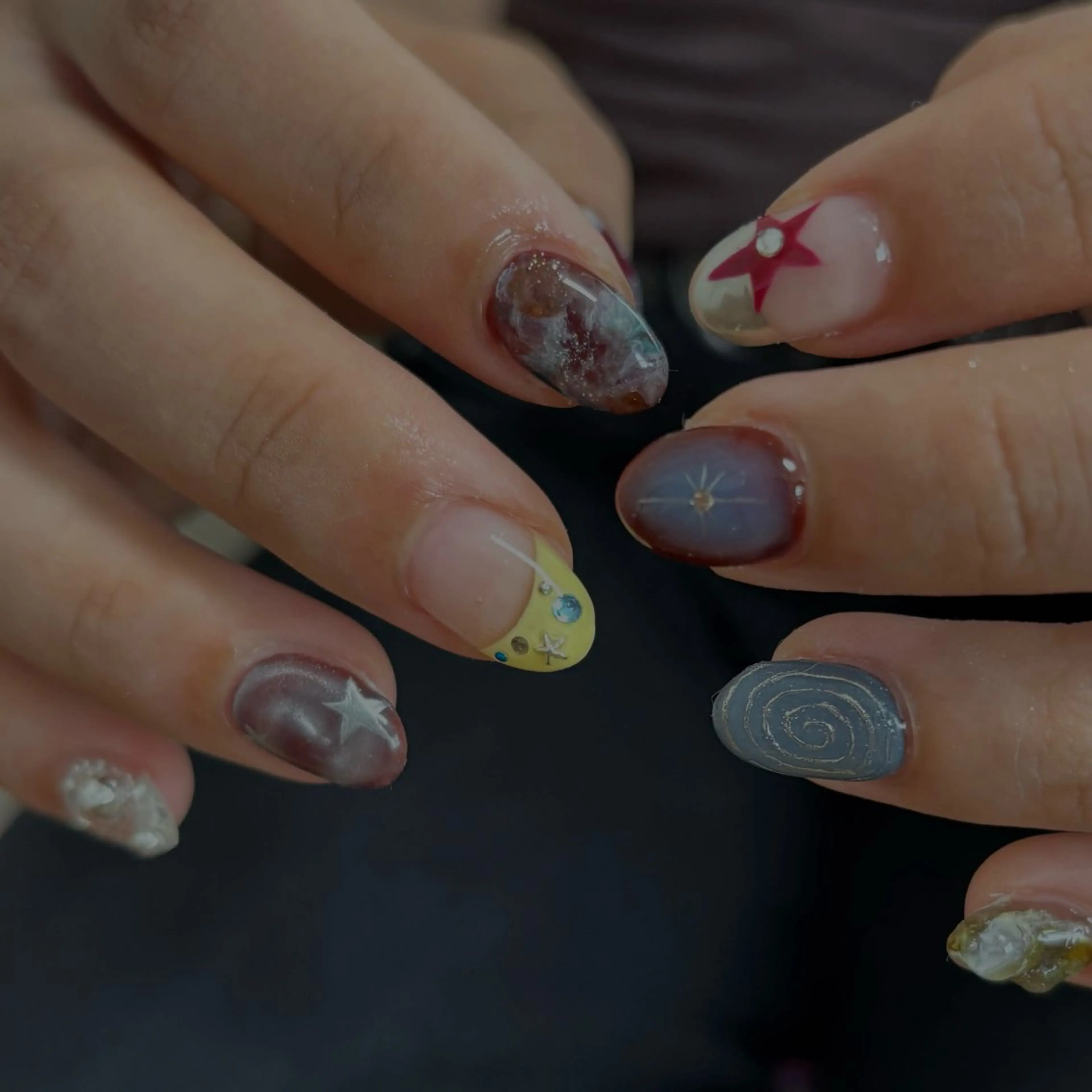 ネイル ハンドネイル 爪塗屋 さんのネイルデザイン