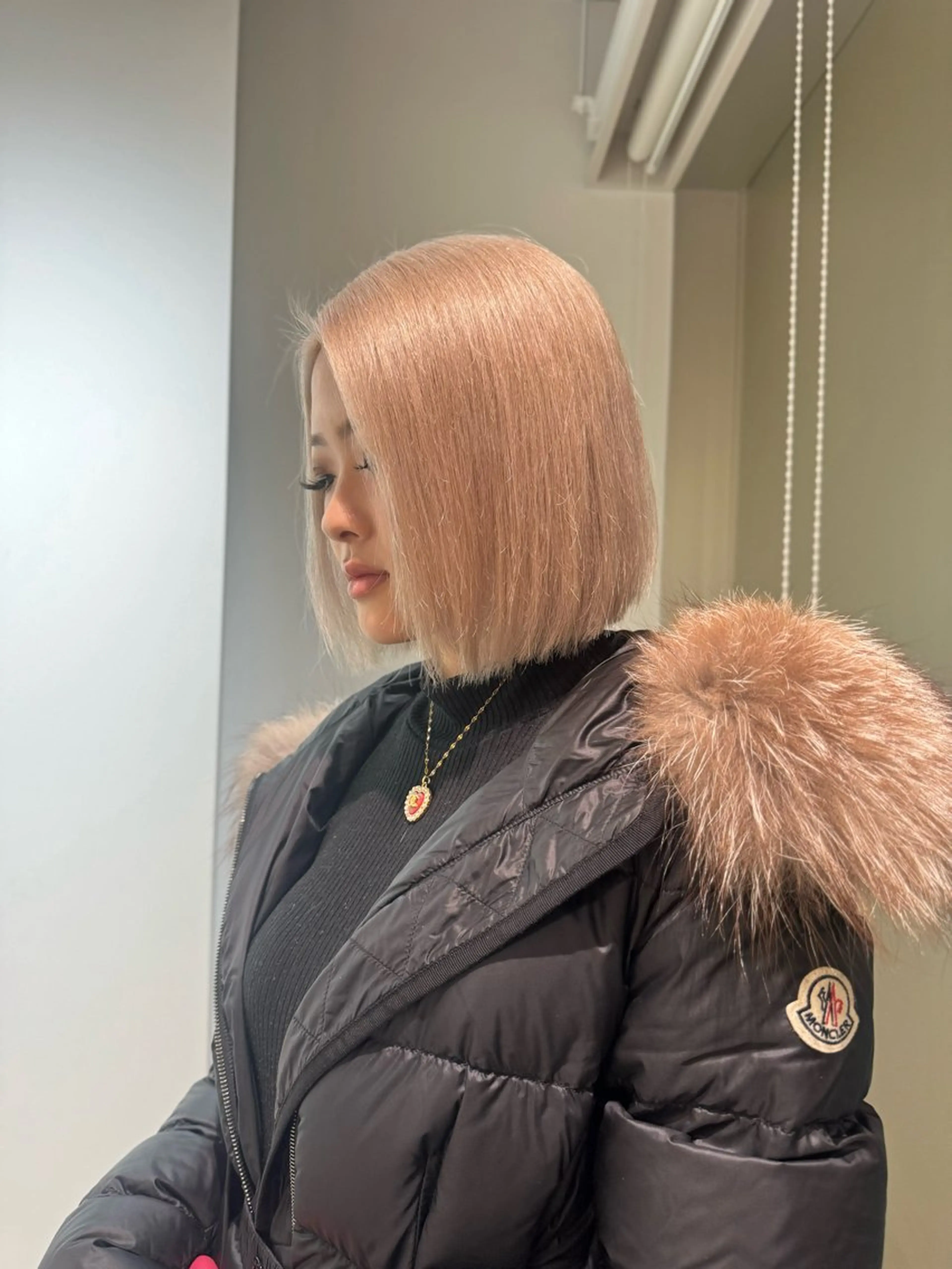 ショート カラー ヘアカラー トリートメント 店長　MANAMI ／ブリーチ／骨格ボブのヘアスタイル