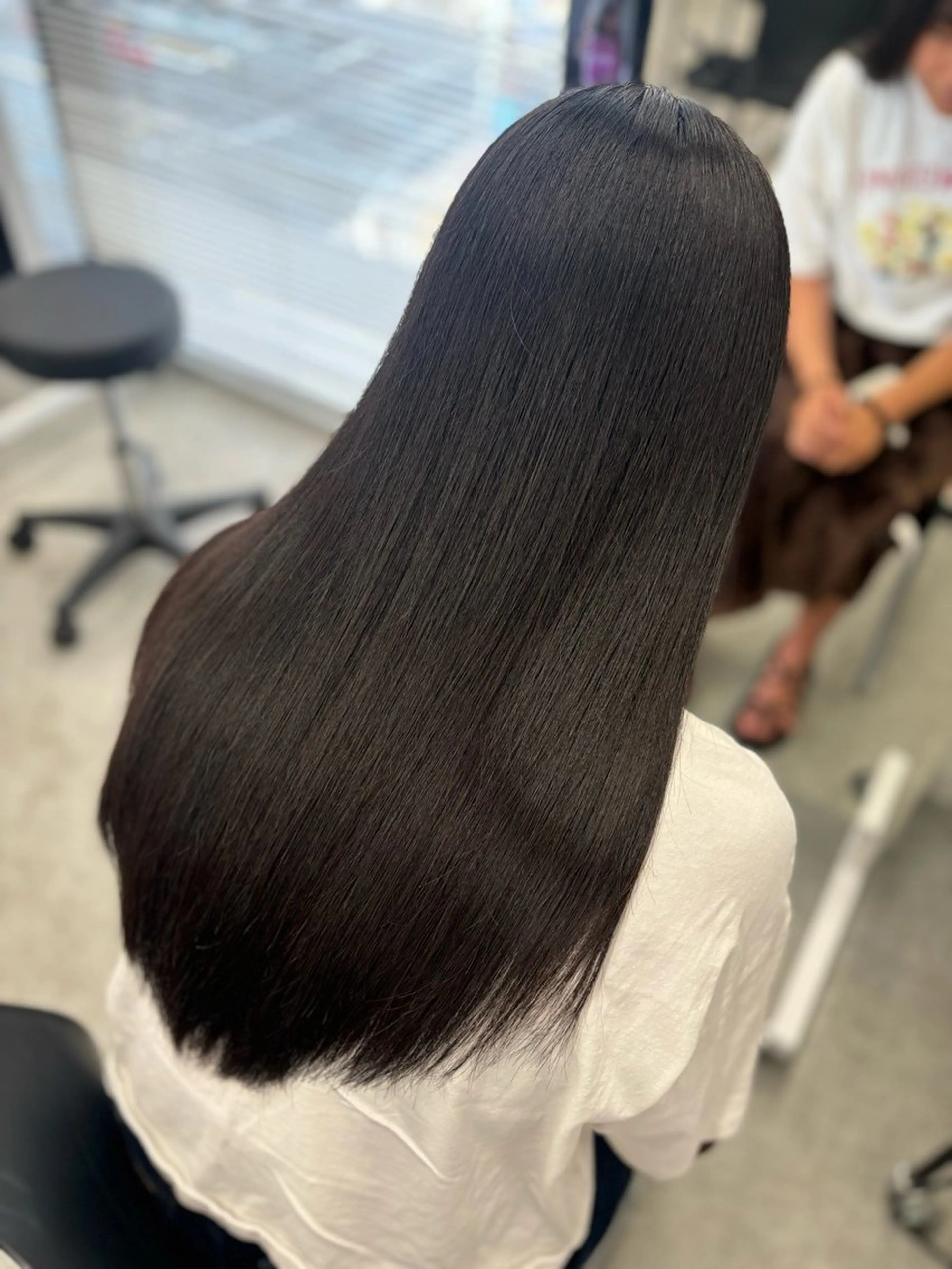 ロング 髪質改善 モテ髪💕ハイトーン ベージュ yuriaのヘアスタイル