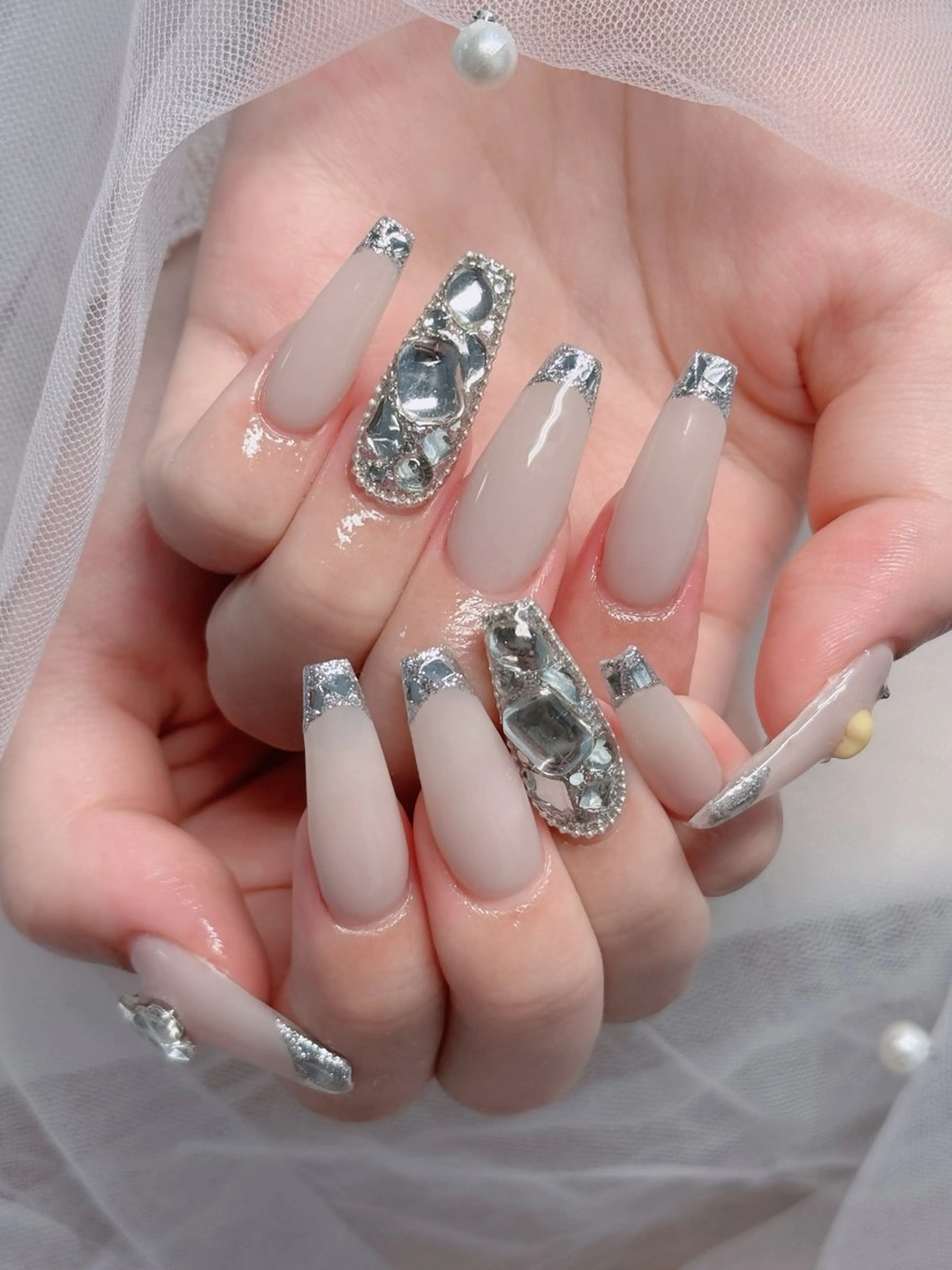 ネイル フレンチネイル ジェルネイル ガラスフレンチ ハロウィン ハート H.baby Nail Salonのネイルデザイン