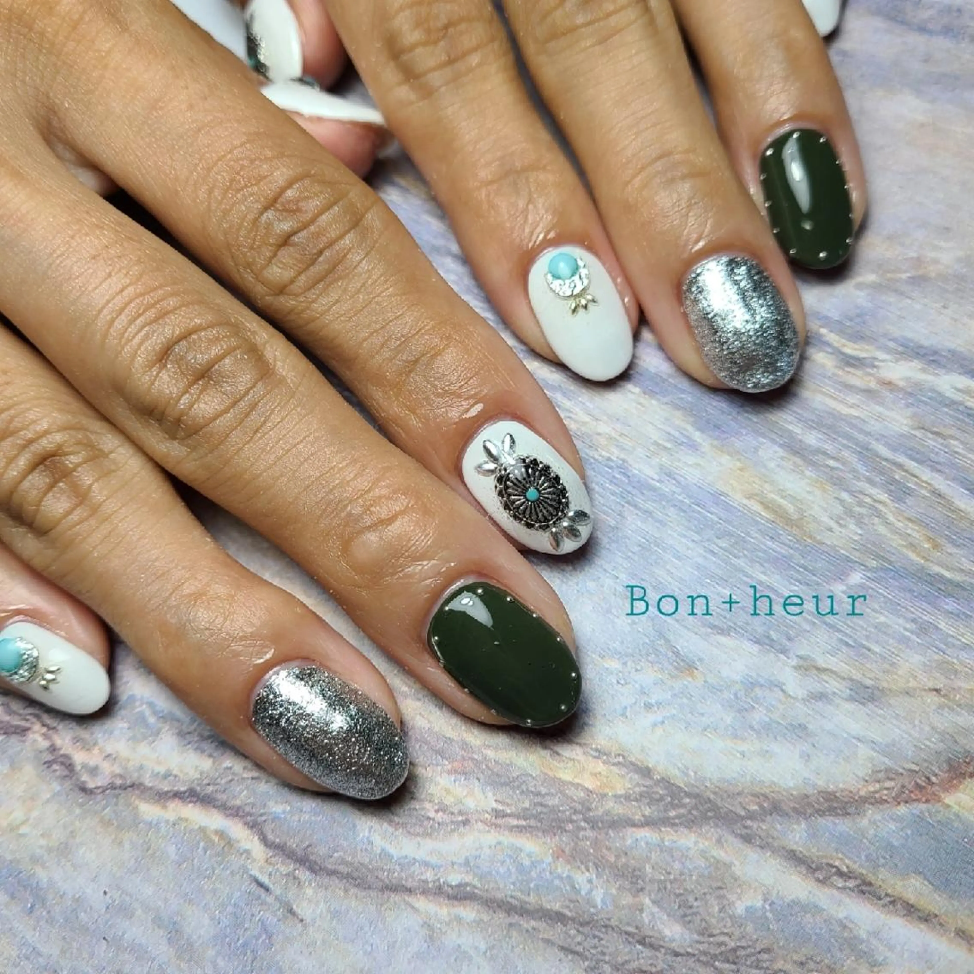 ネイル ハンドネイル 宮口 紗子のネイルデザイン