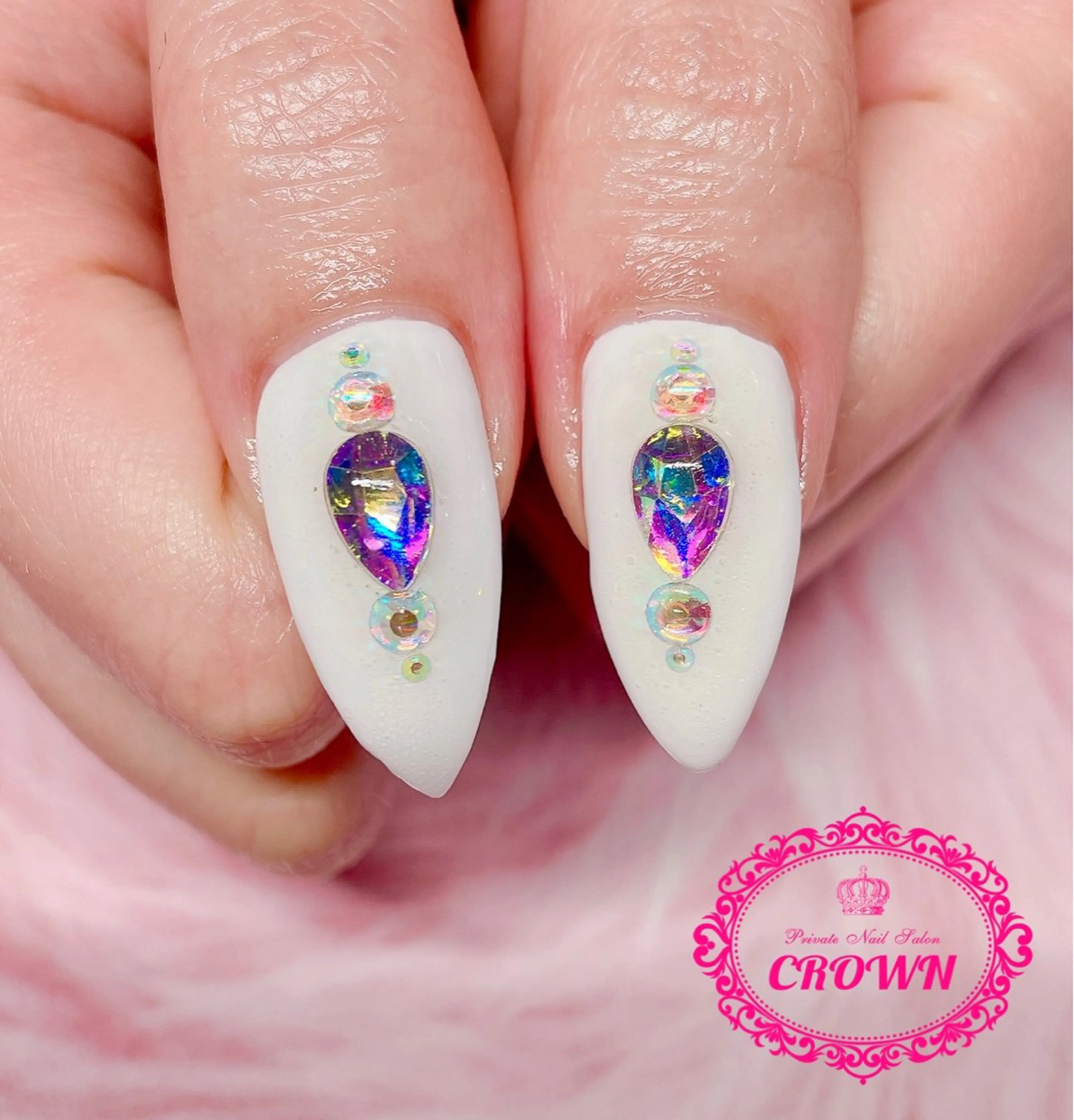 ネイル CROWN プライベートサロンのネイルデザイン