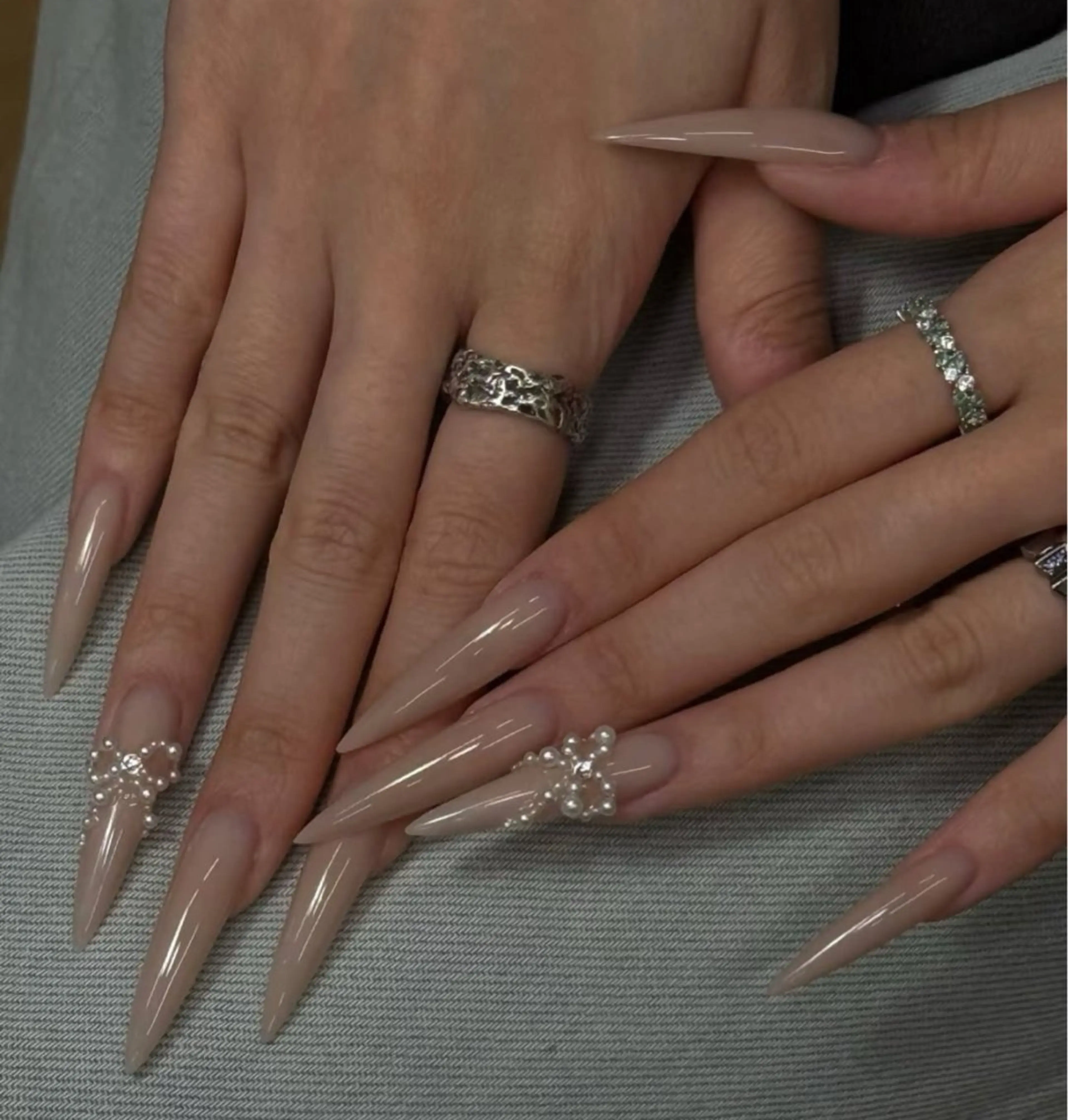 ネイル チークネイル フットネイル フレンチネイル グラデーション 韓国ネイル ハンドネイル Ribbonnail salonのネイルデザイン