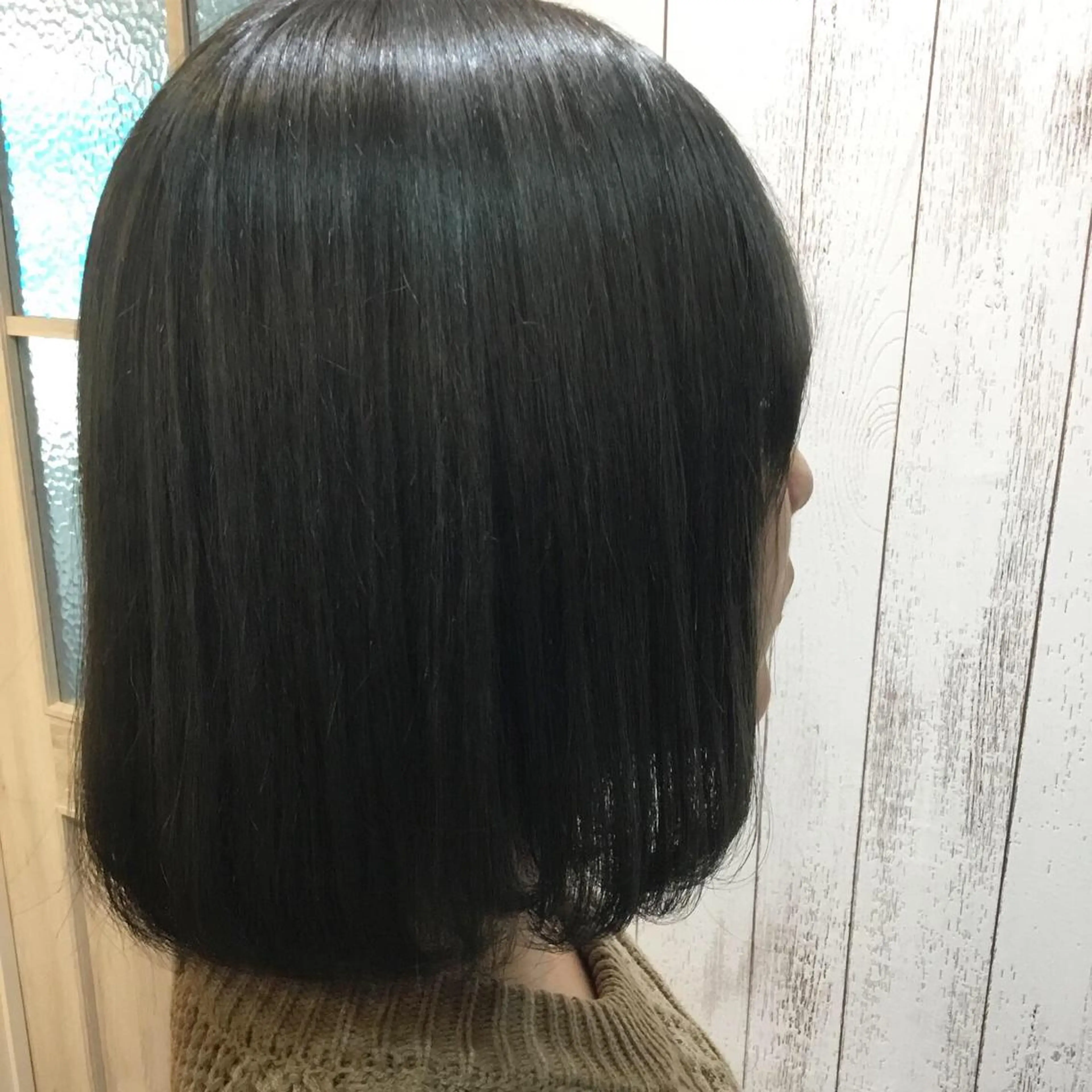 ミディアム カラー embrace エンブレイスのヘアスタイル