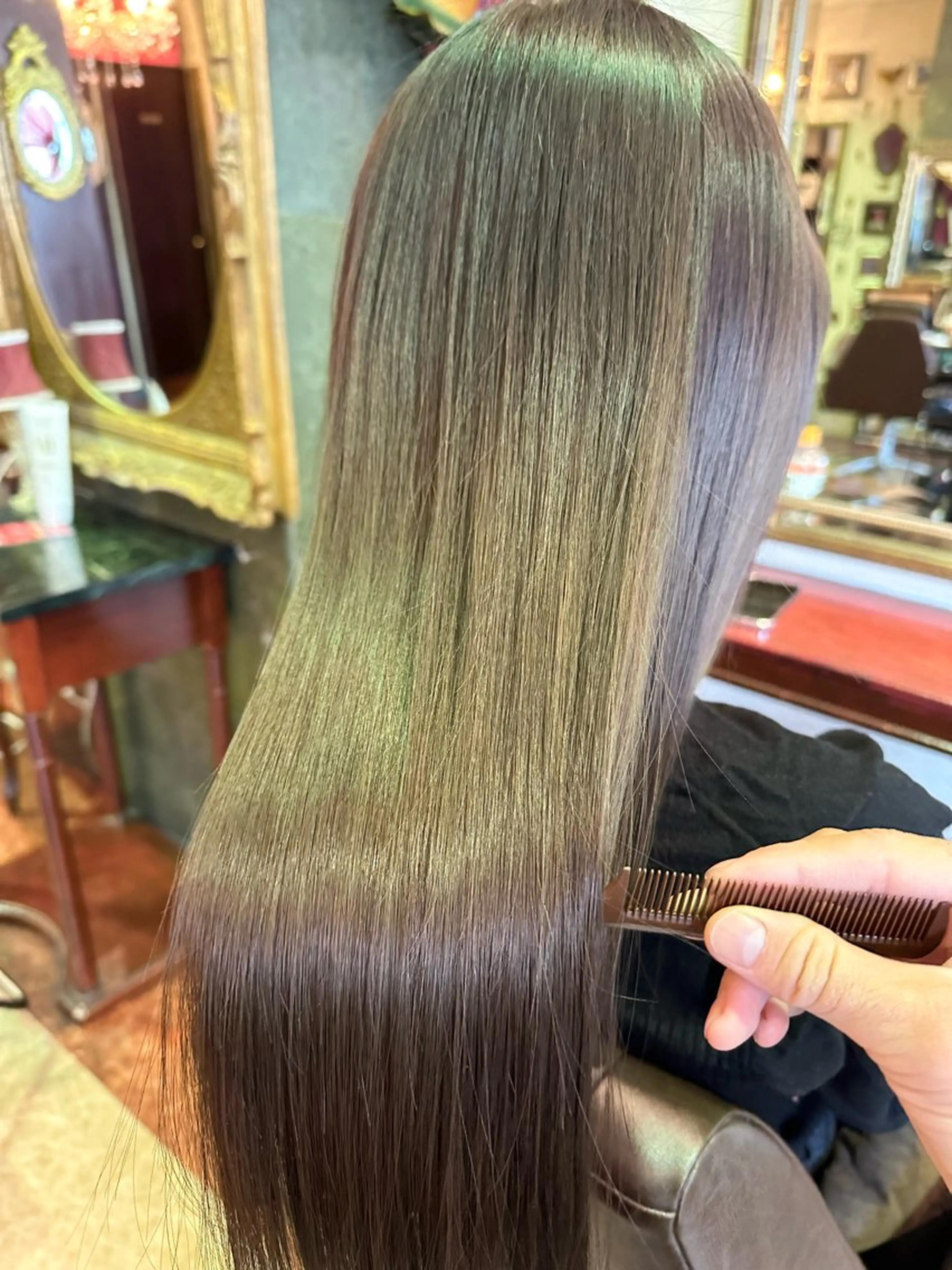 ロング カラー 透明感カラー グレージュ カット ヘアカラー トリートメント 【レイヤー/韓国風 /髪質改善】RINのヘアスタイル