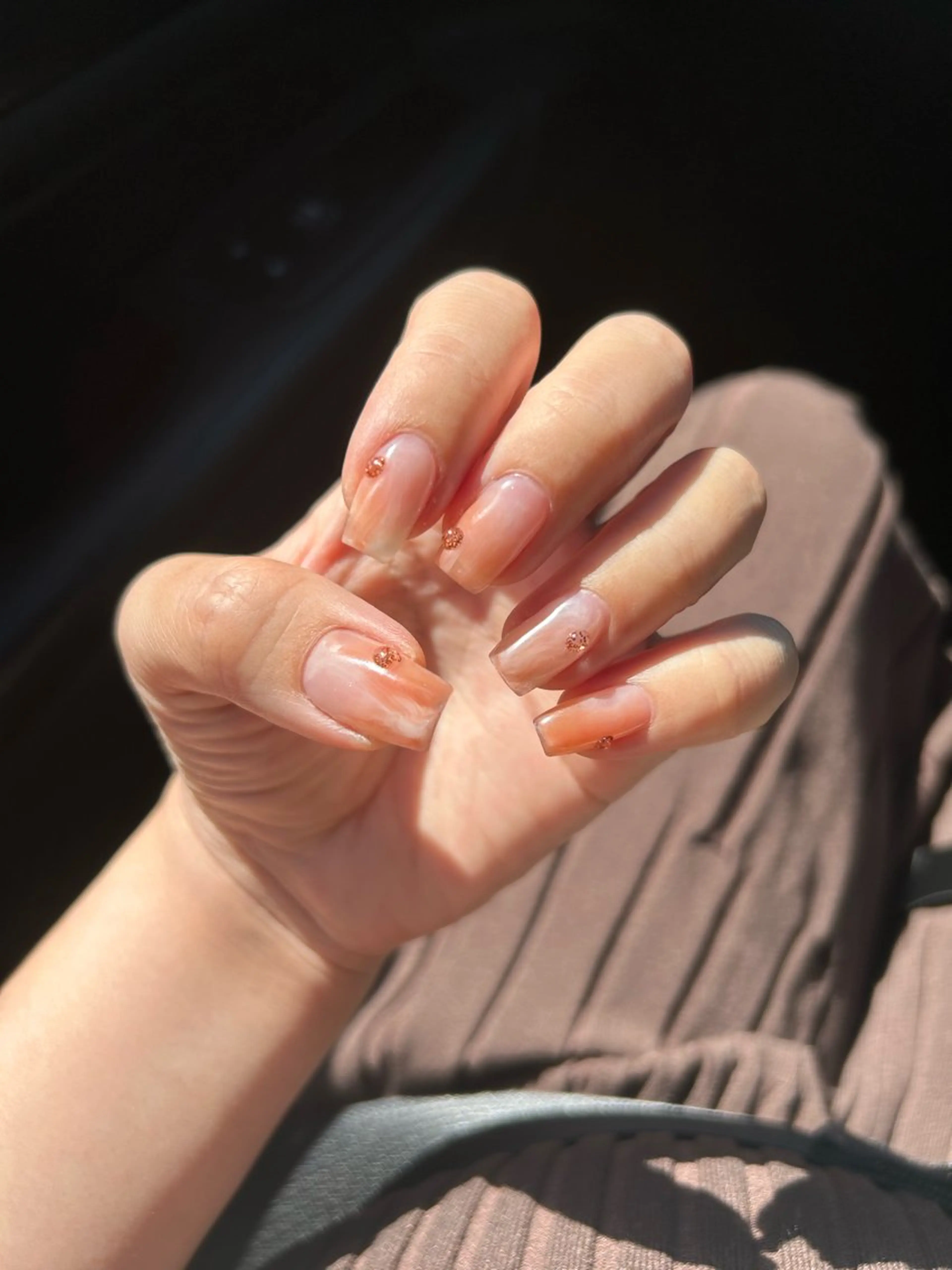 ネイル ニュアンスネイル AYANI TOMOKOのネイルデザイン