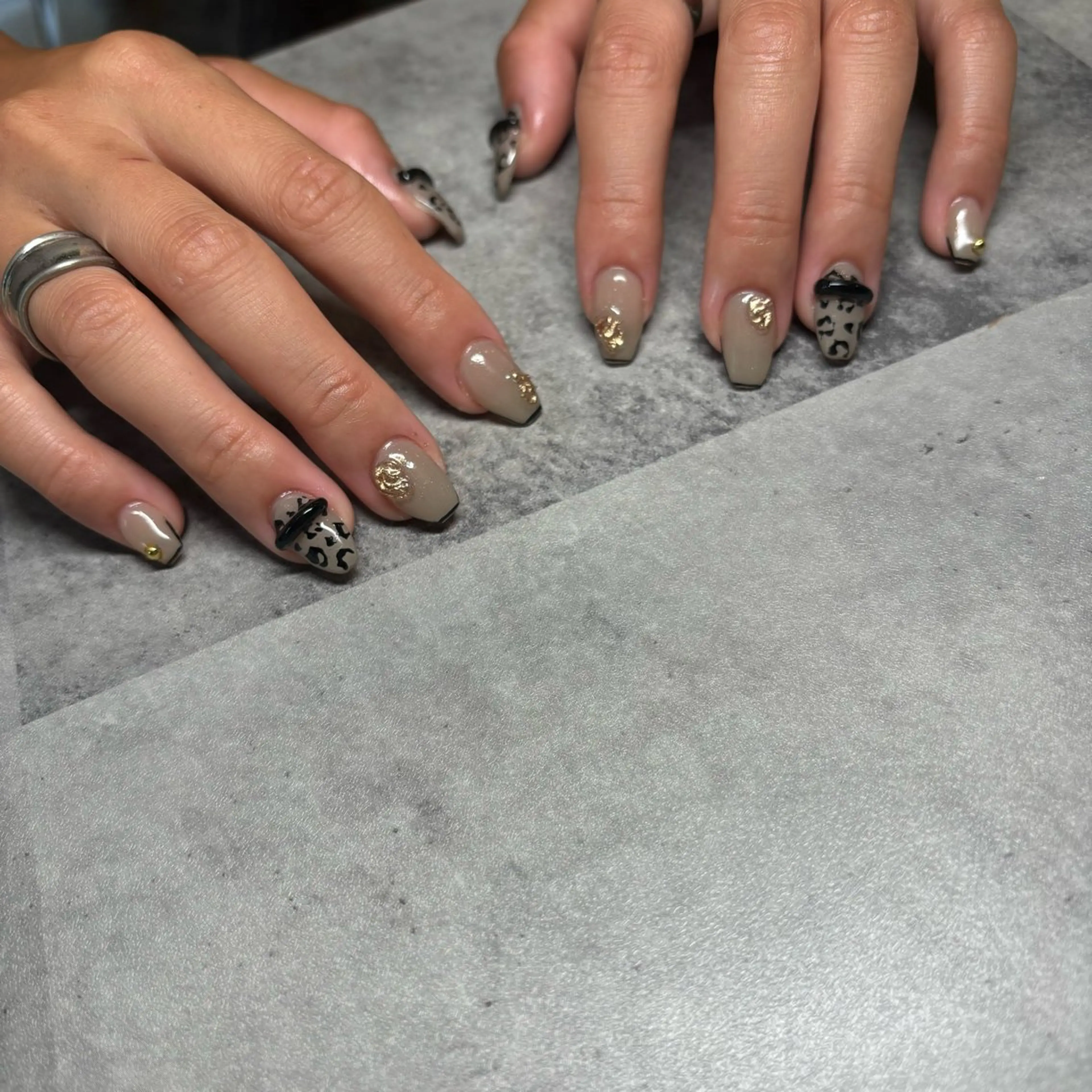 ネイル アニマル柄 ハンドネイル maki nailのネイルデザイン