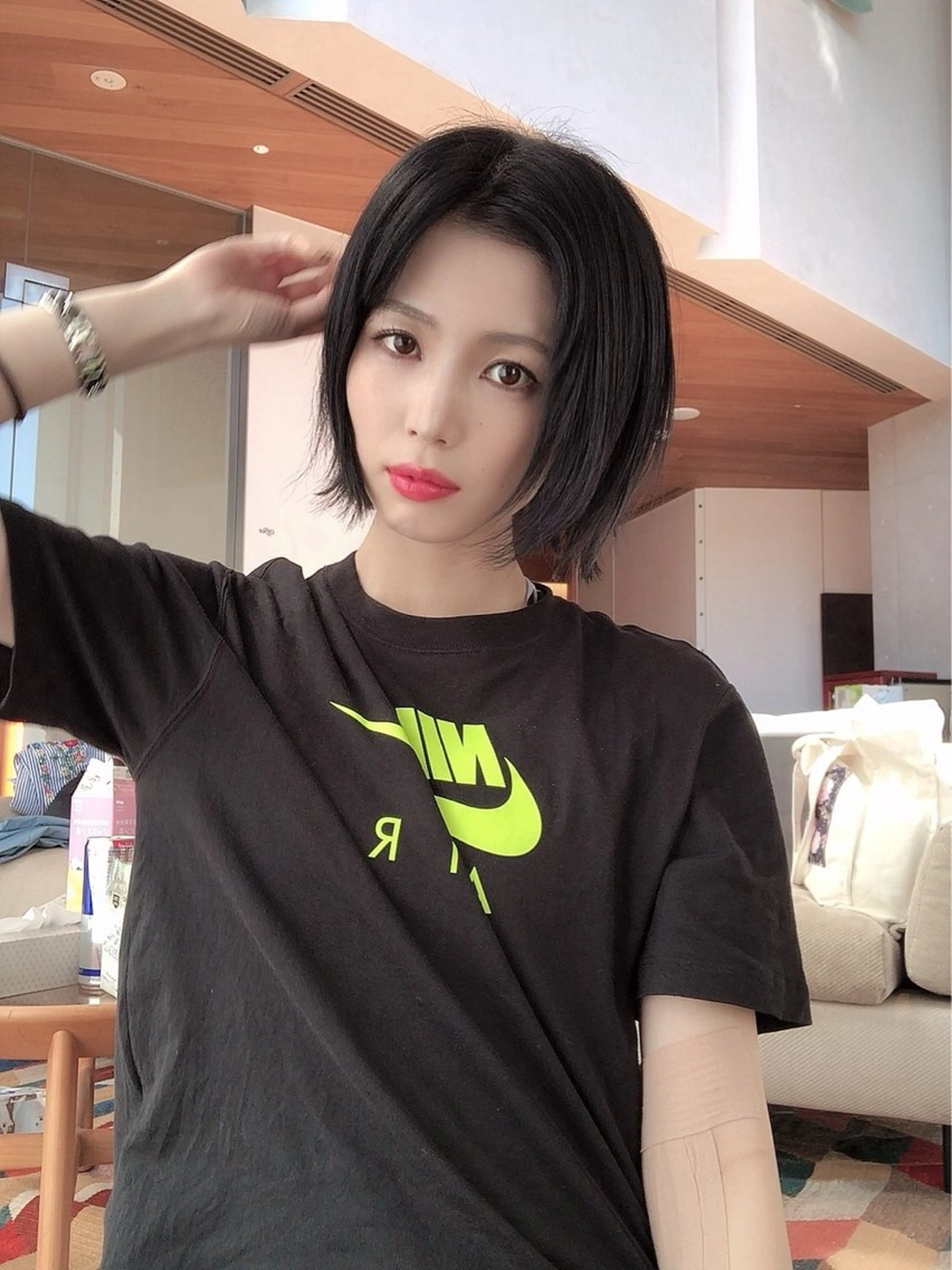 カラー 石井 潤のヘアスタイル