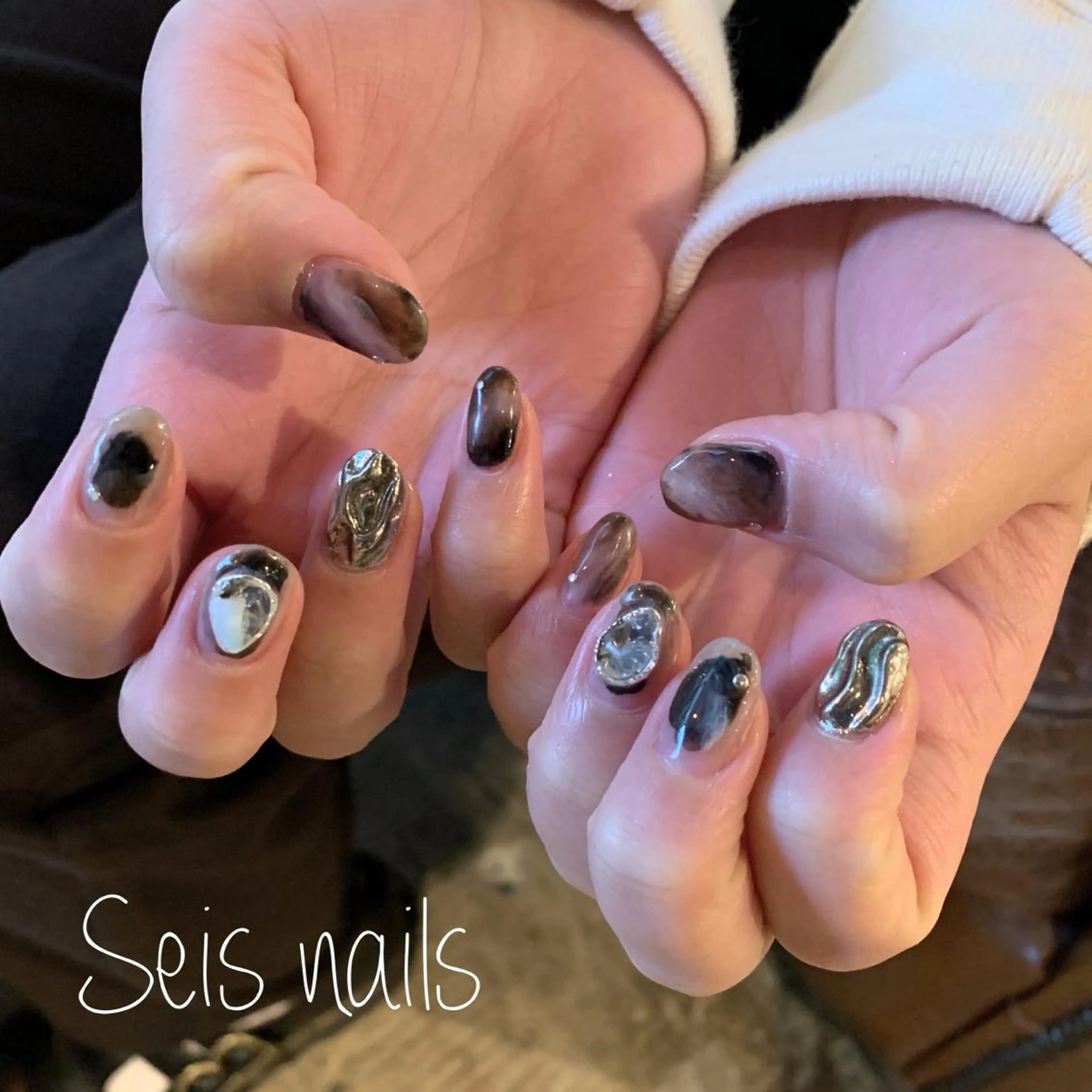 ネイル ハンドネイル Seis Shihoのネイルデザイン