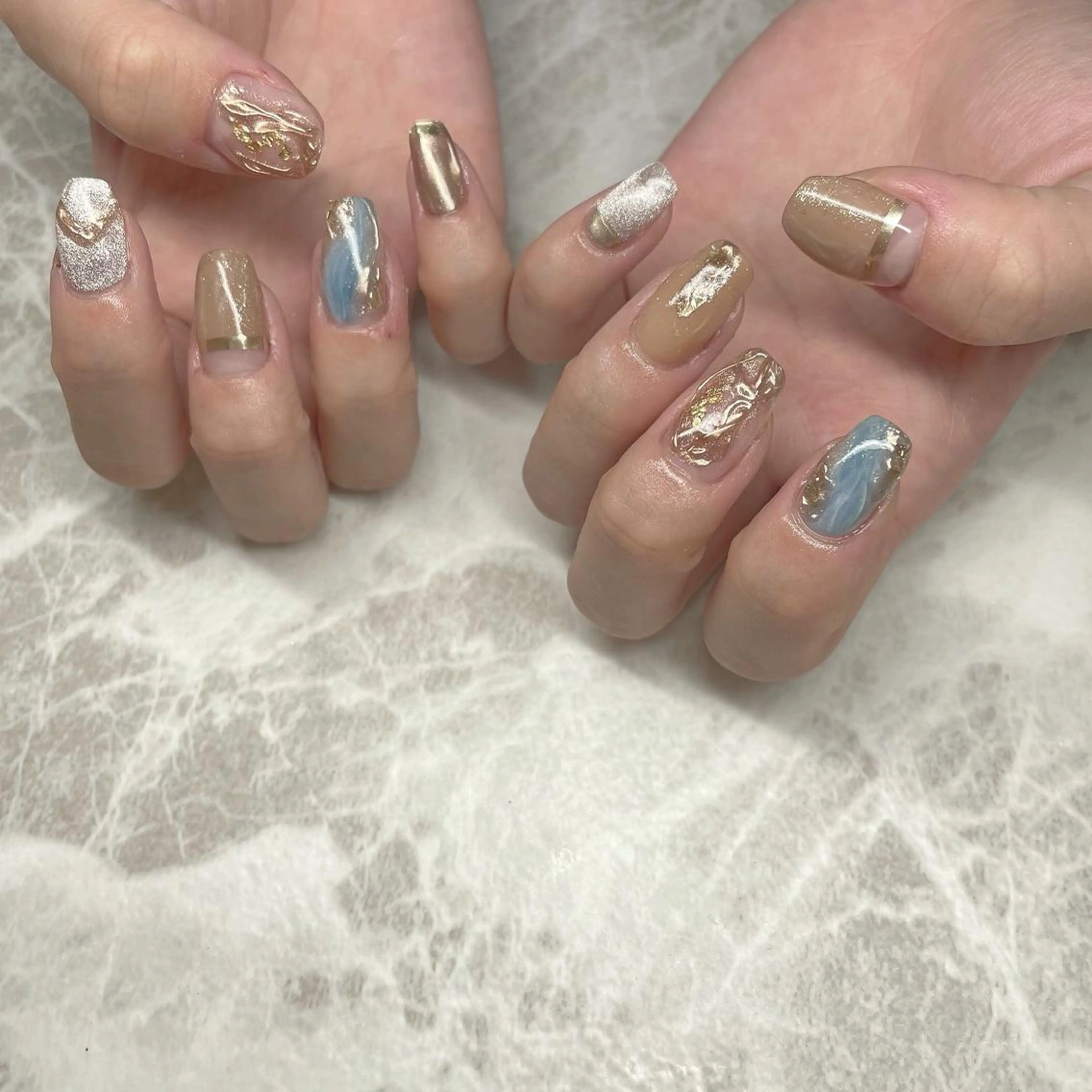 ネイル essence所属・pétit maakoのネイルデザイン