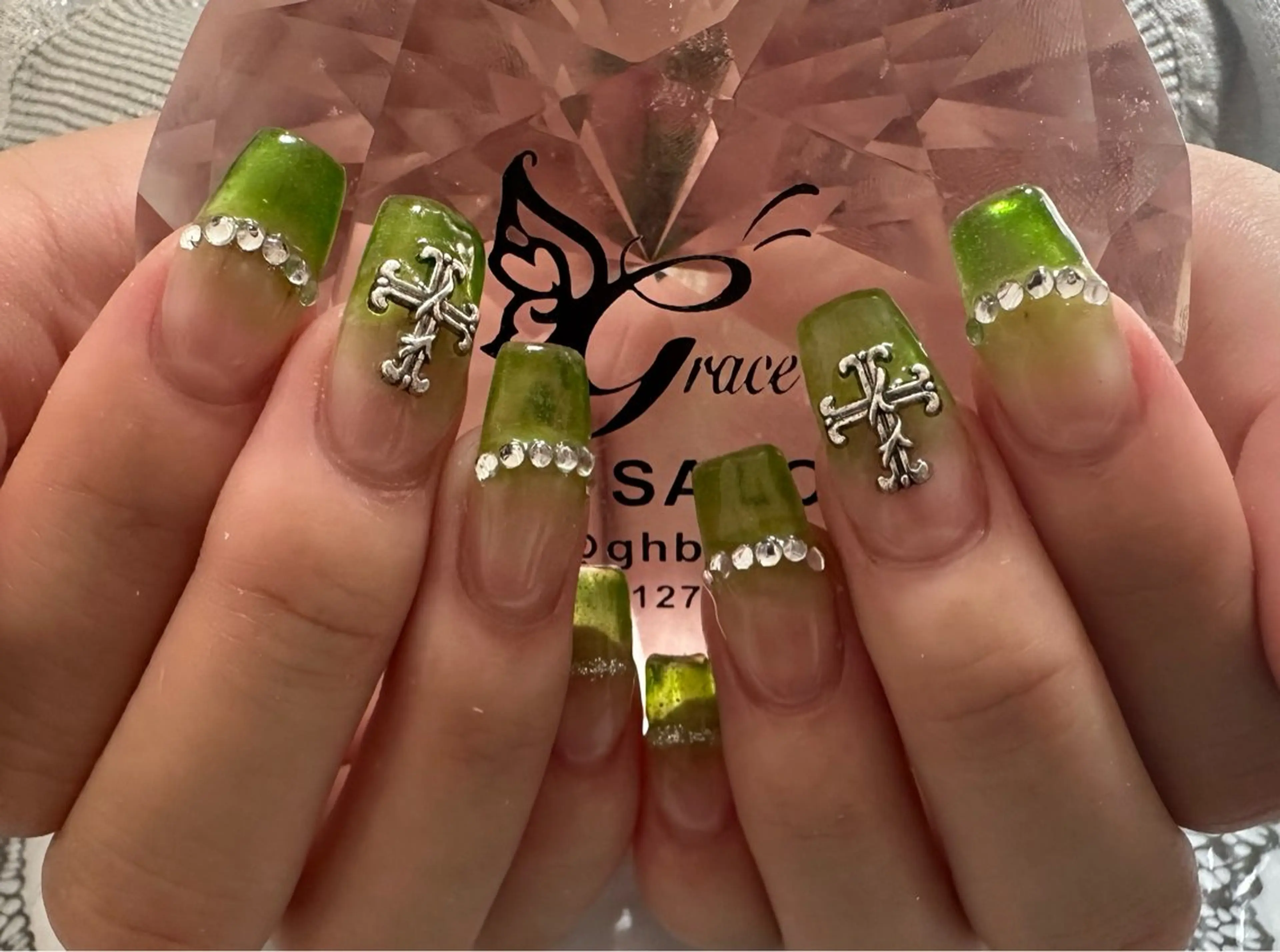 ロング grace グレースのネイルデザイン