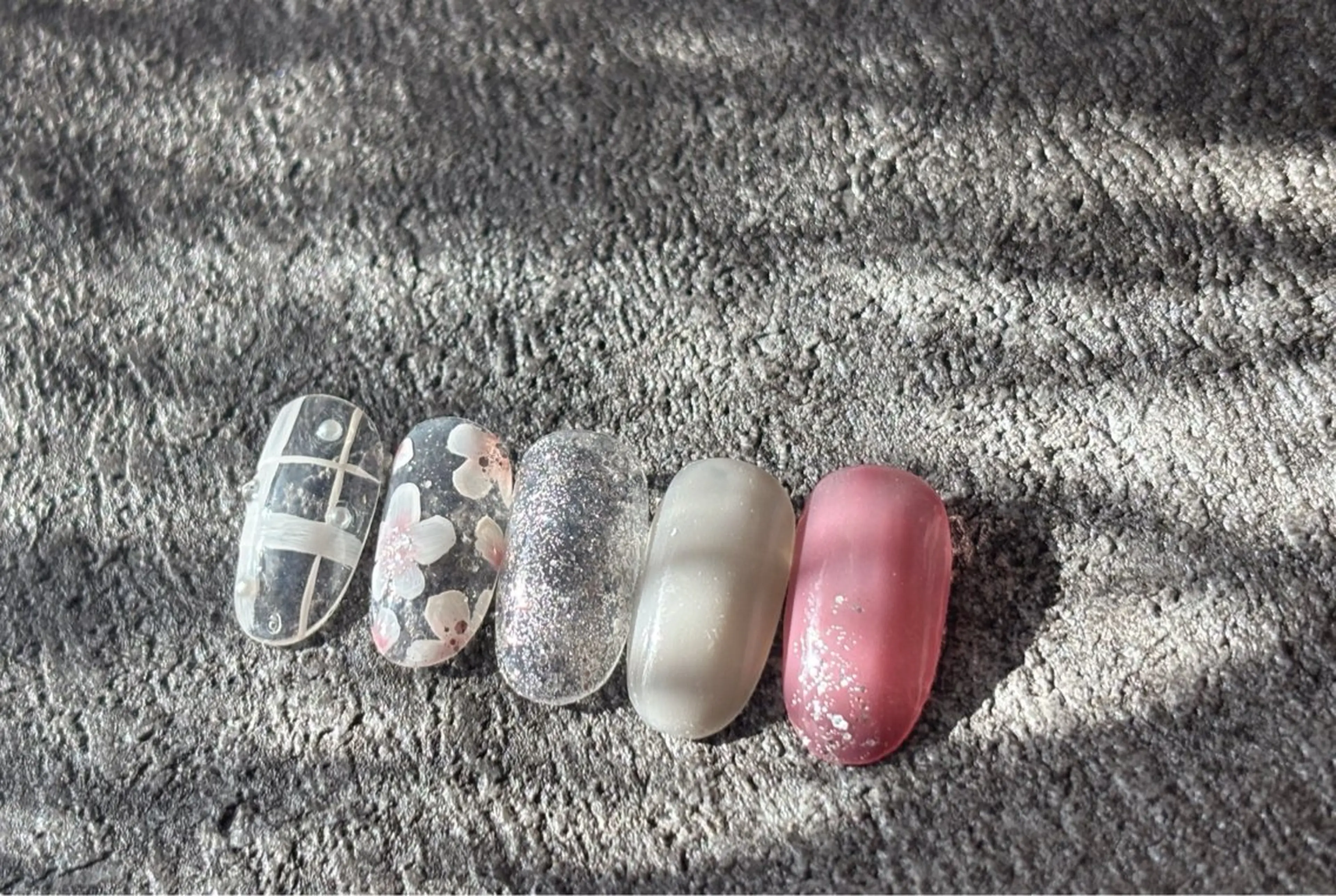 ネイル アートネイル キラキラネイル ワンホンネイル ハンドネイル Shanti所属・Shanti🩵 NARITAのネイルデザイン