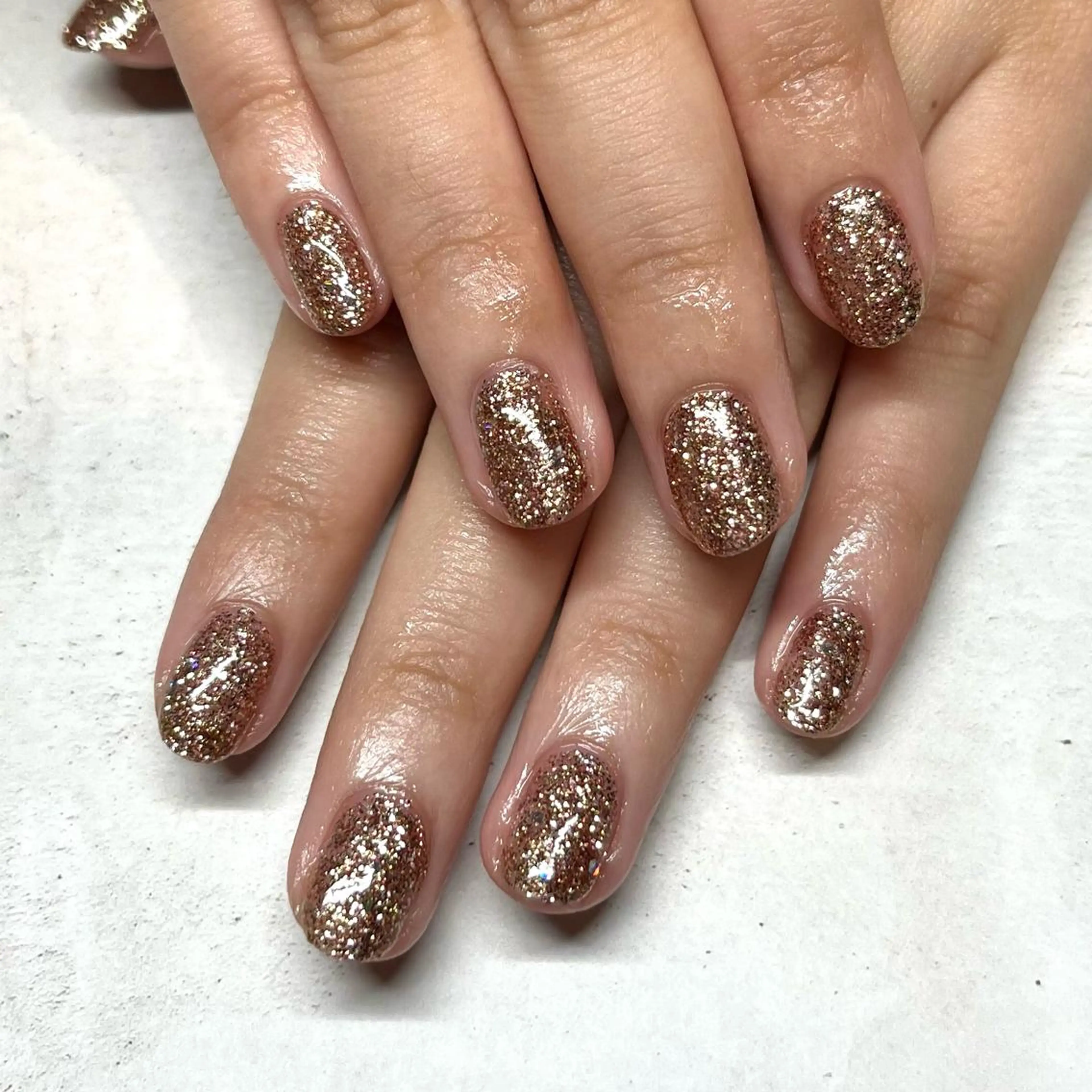 ネイル ワンカラーネイル 長澤 茉凜のネイルデザイン