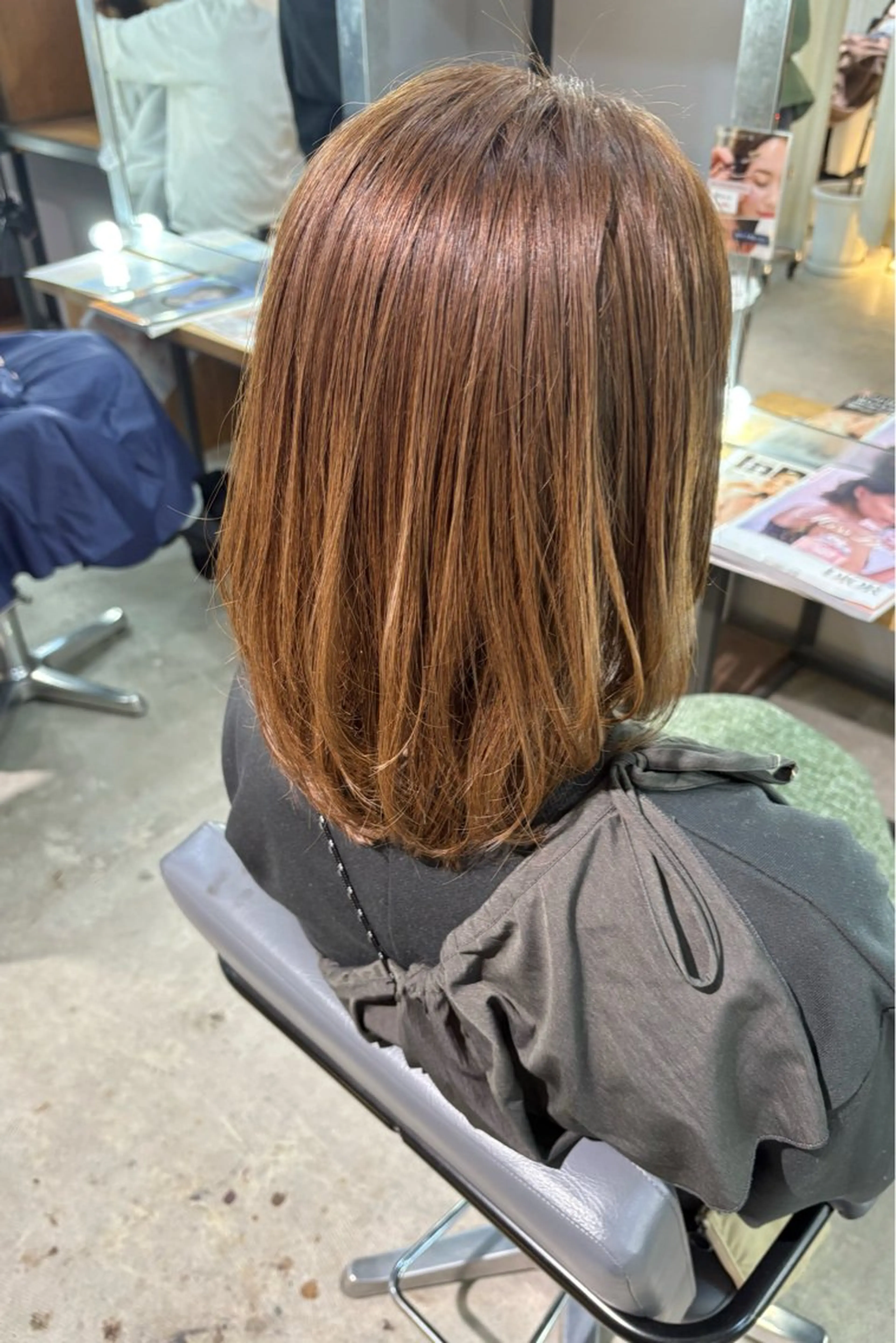 セミロング カラー 菊地 紗矢のヘアスタイル