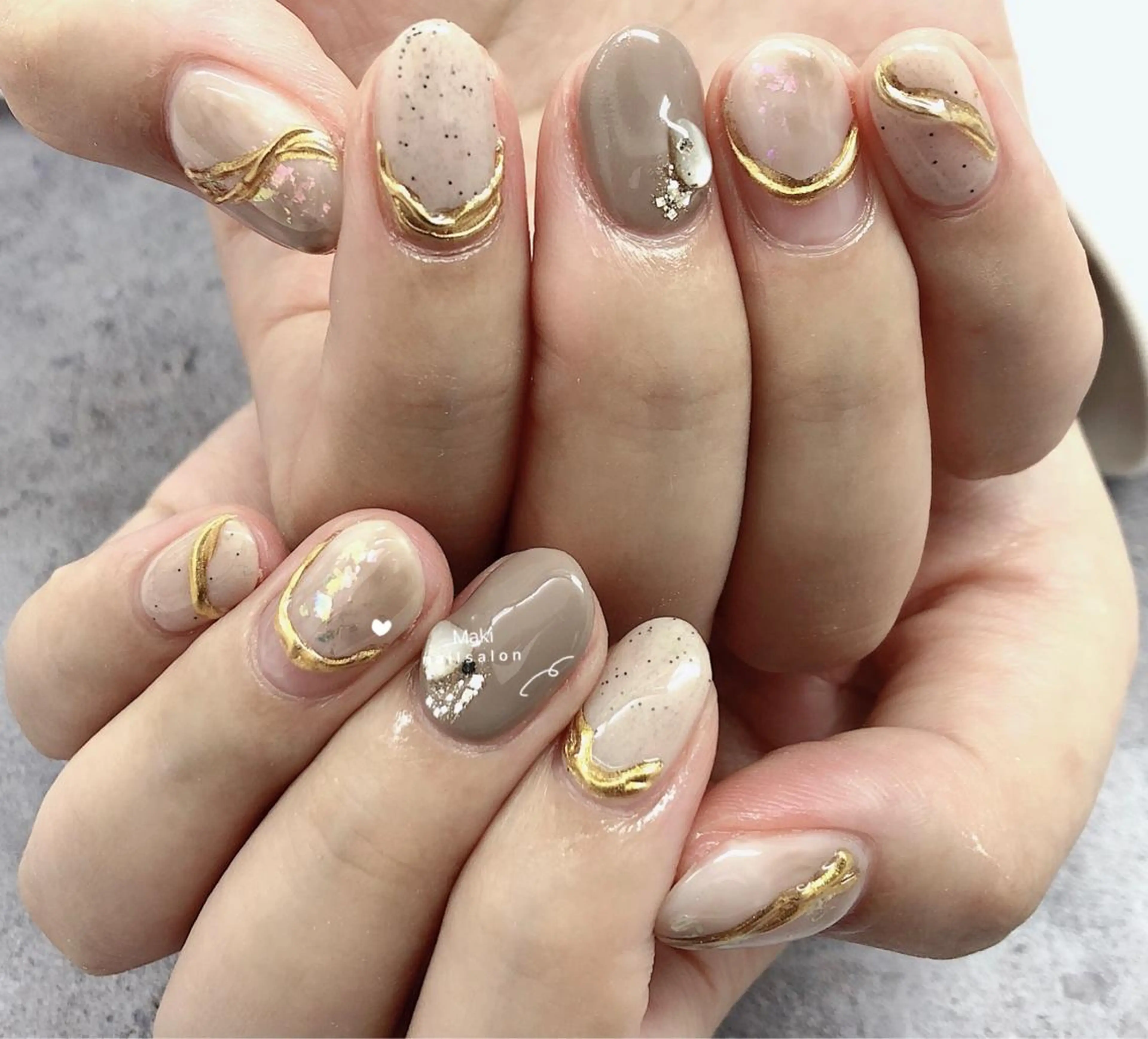 ネイル ハンドネイル マキ ネイルサロンのネイルデザイン