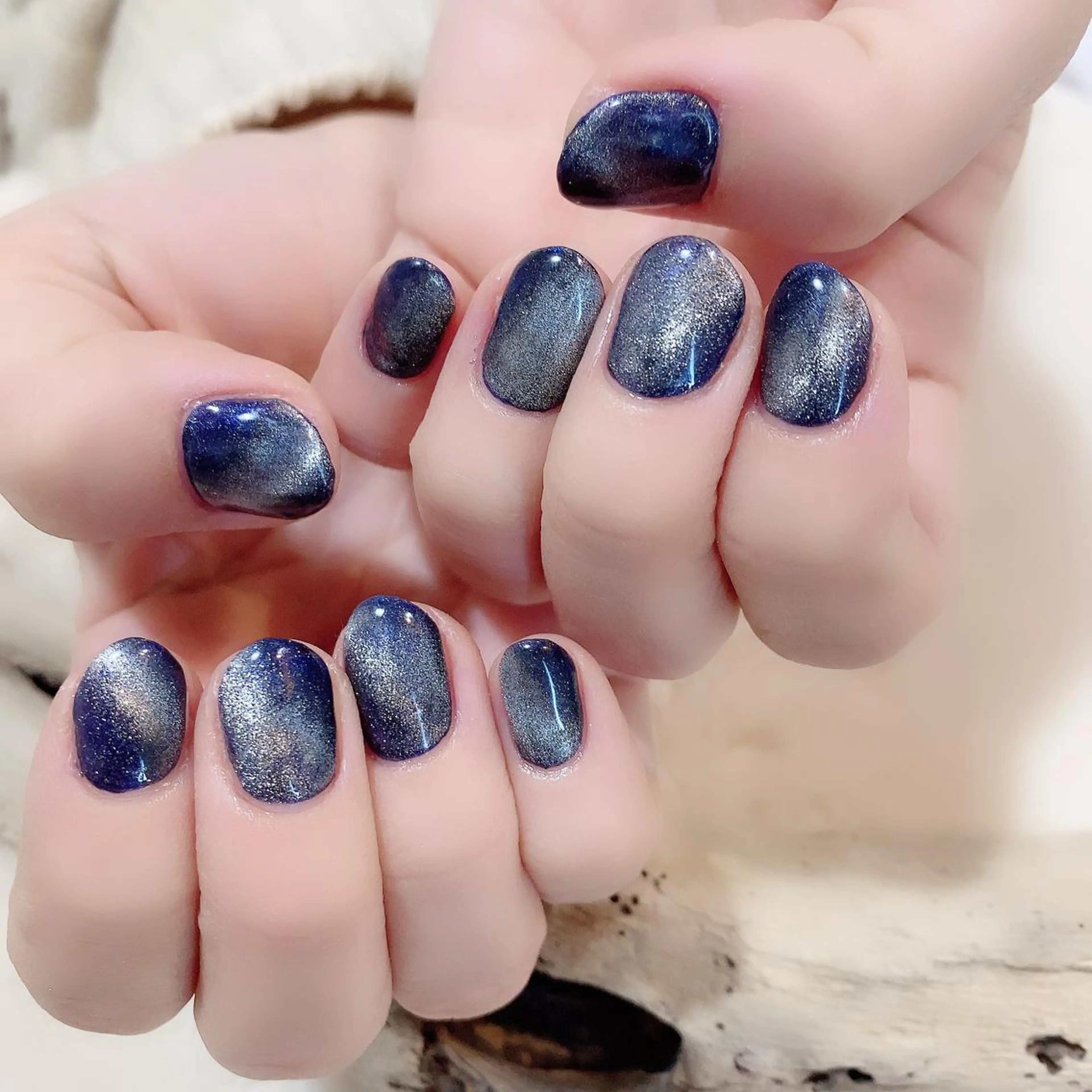 ネイル マグネットネイル ネイビー シルバー YAS 青柳 安代のネイルデザイン