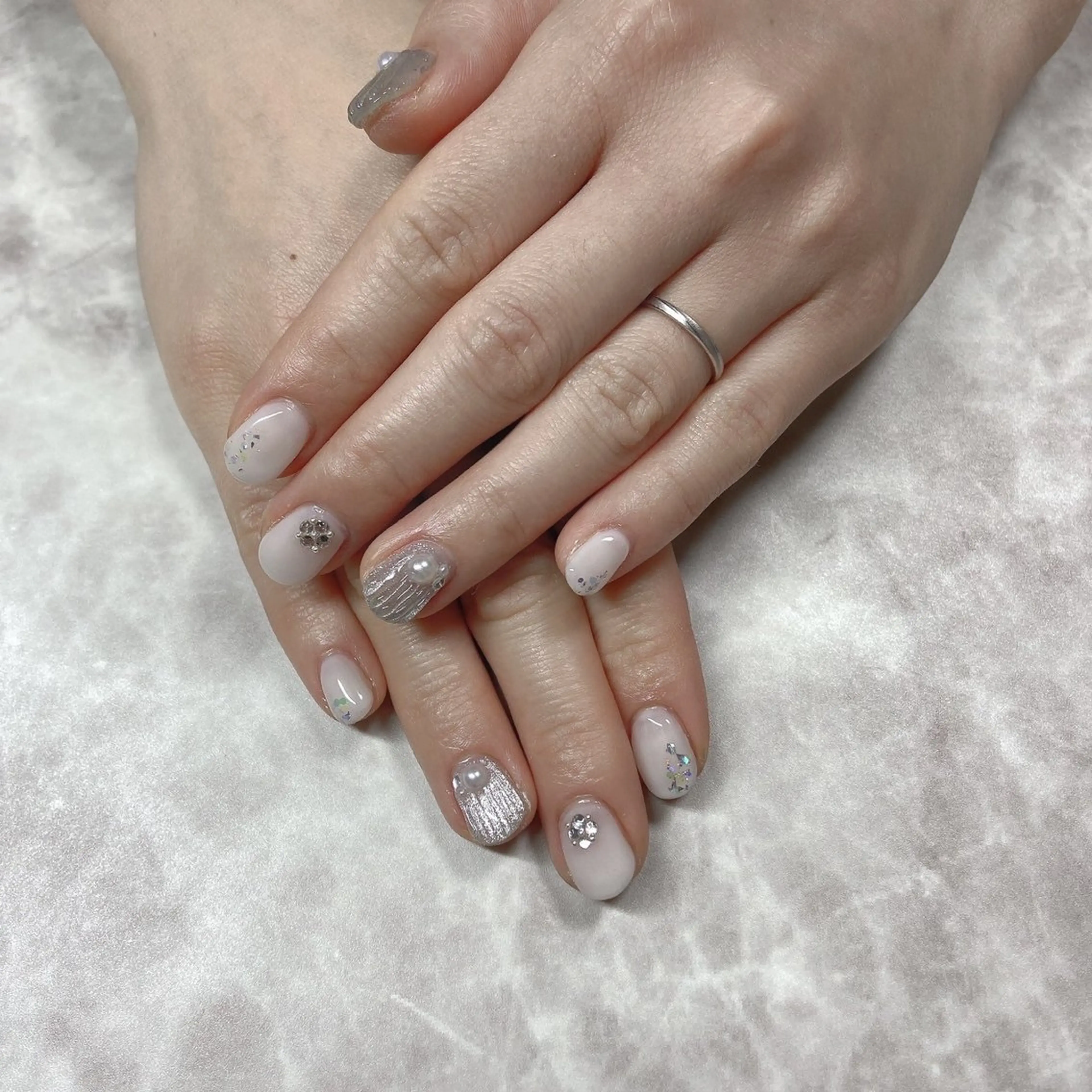 ネイル 持ち込み ブライダルネイル private salon MUMEI所属・🫧 KAORIのネイルデザイン