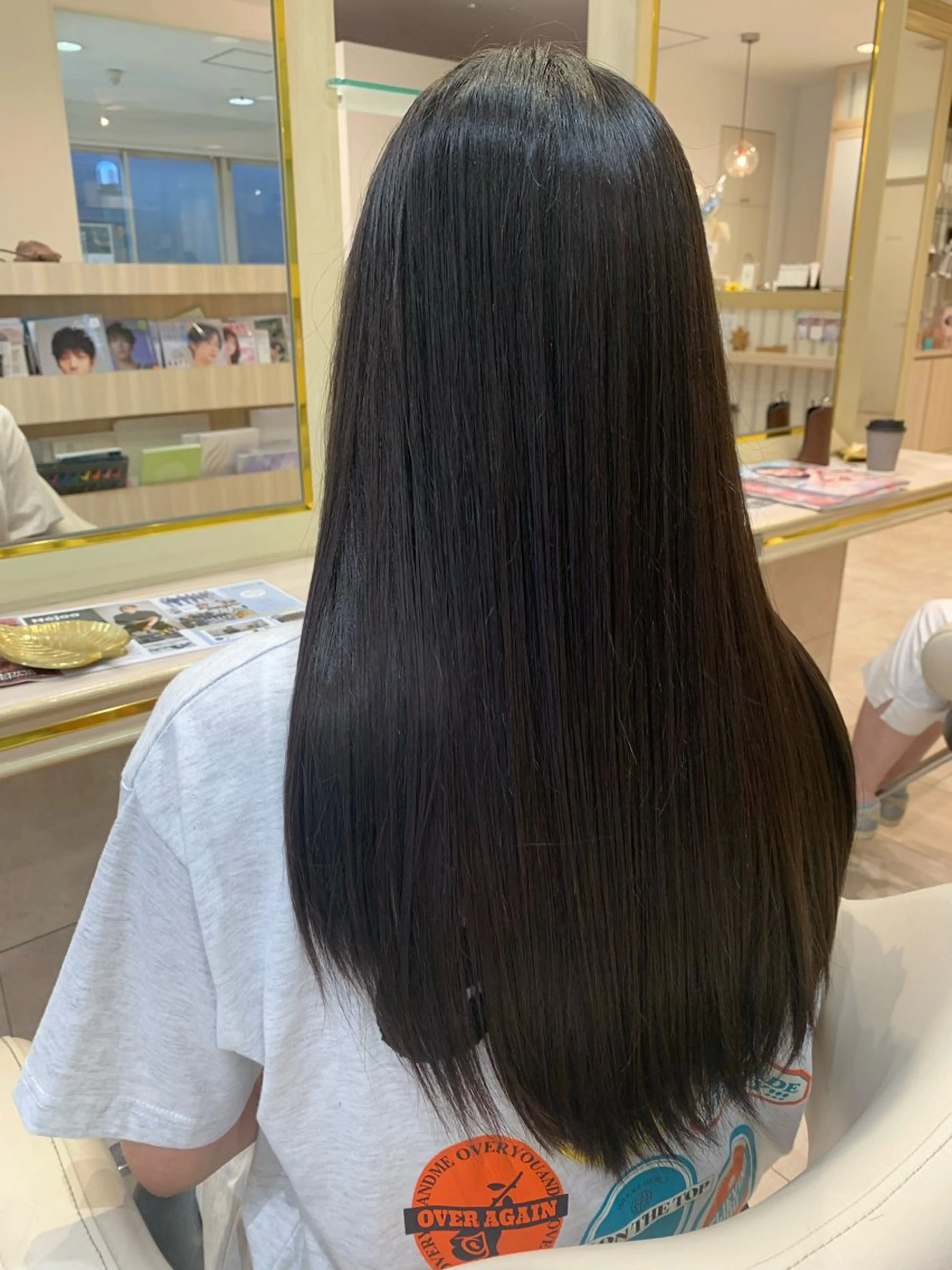 ロングヘアカットの写真