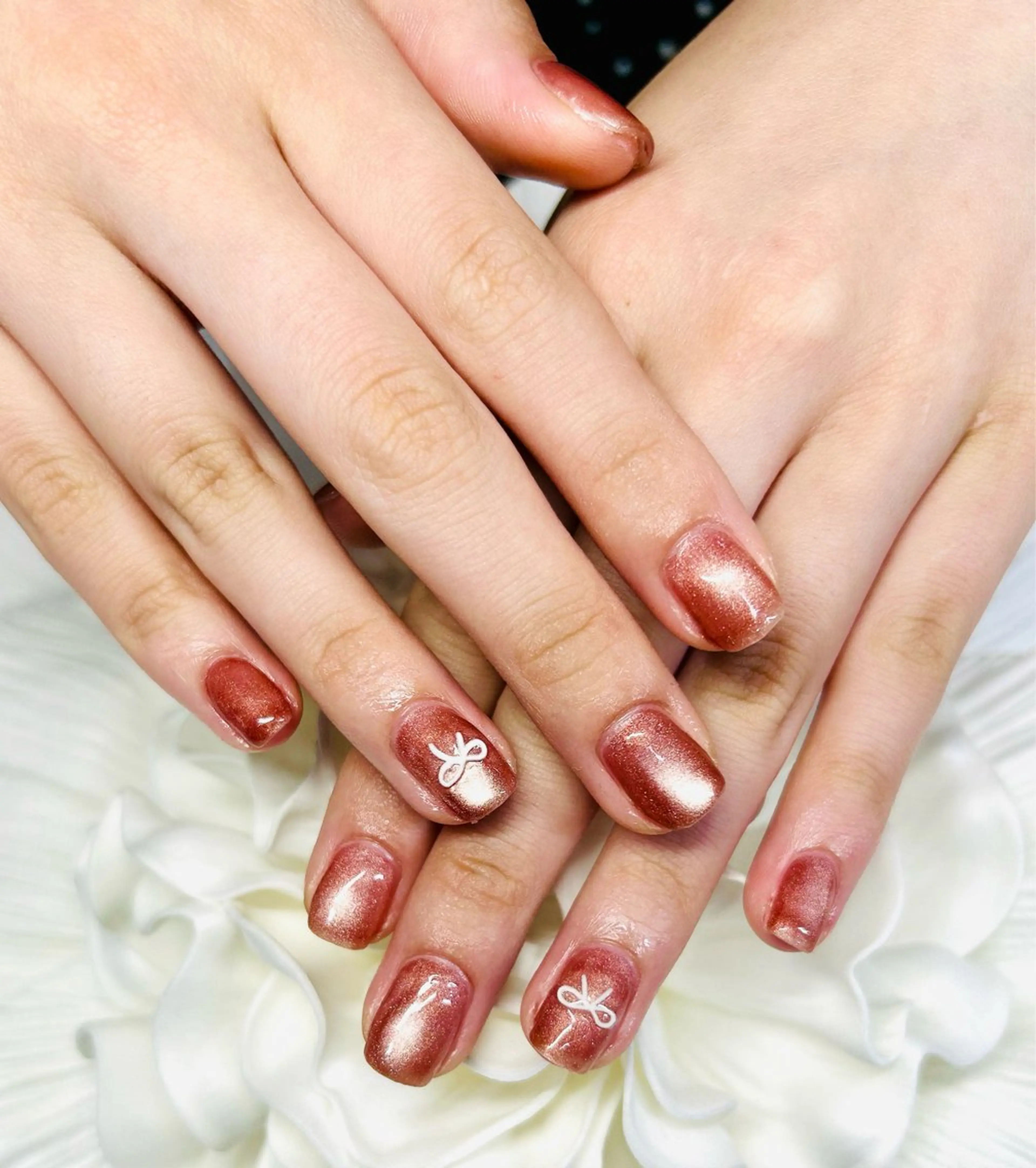 ネイル マグネットネイル リボン キラリネイル 本厚木のネイルデザイン