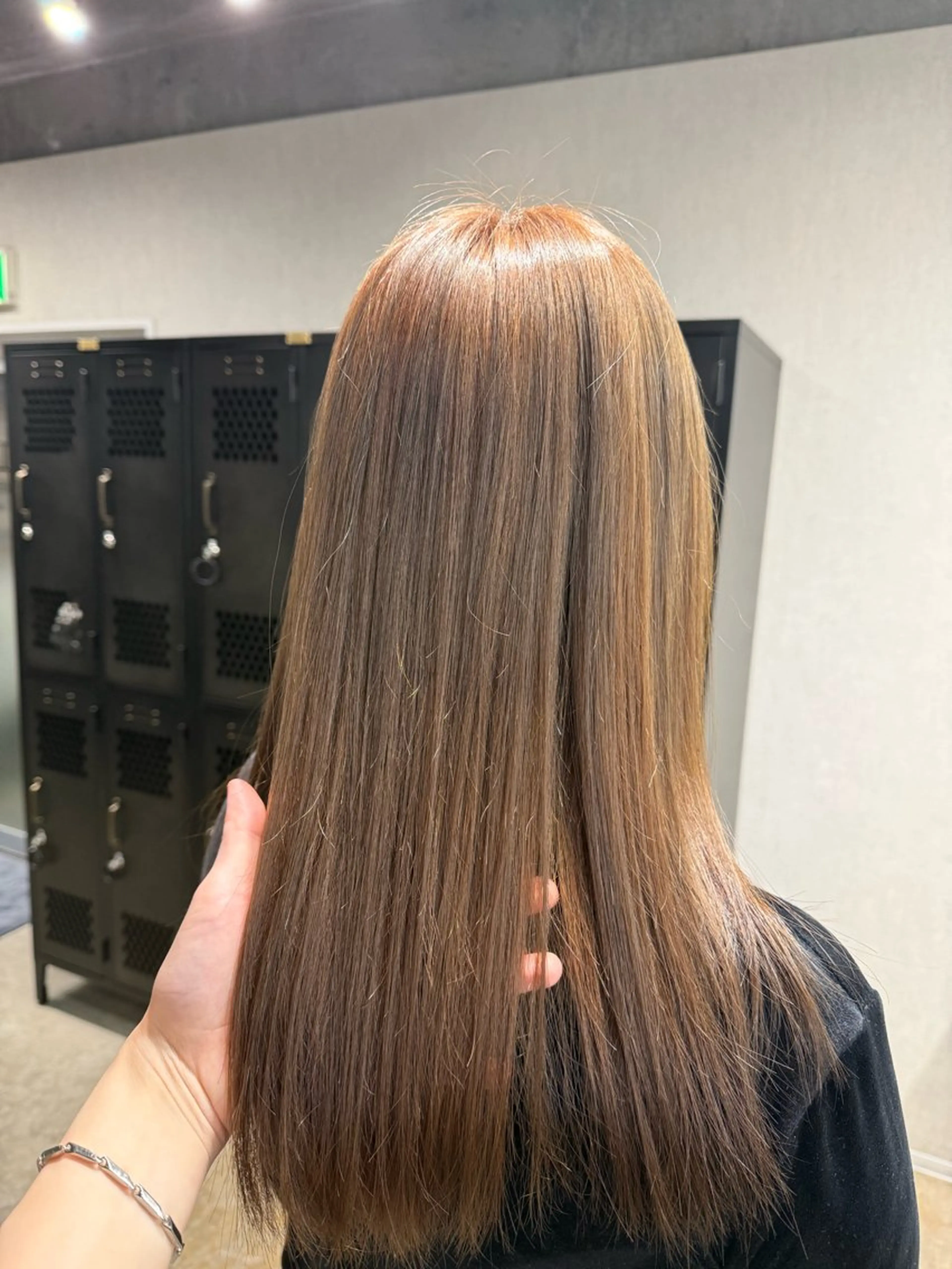 カラー ヘアカラー ルシ🌈/ハイトーン デザインカラー/町田のヘアスタイル