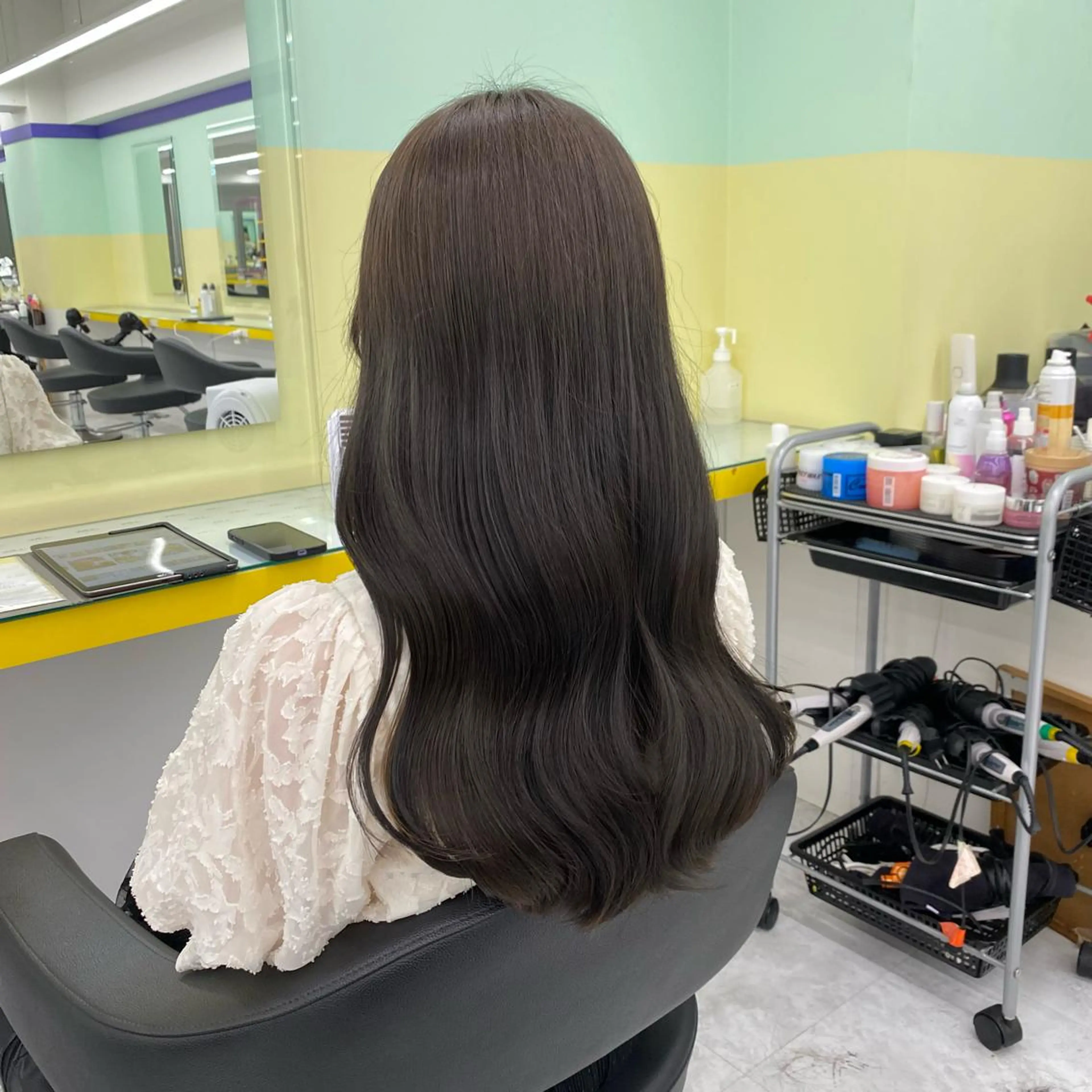 セミロング カラー パーマ ヘアアレンジ メンズ キッズ ネイル マツエク・マツパ アイブロウ メンズブリーチ ブリーチ グレージュ ブリーチなしカラー ヘアカラー Lumo所属・💖横浜ブリーチなし 💖MIHOのヘアスタイル