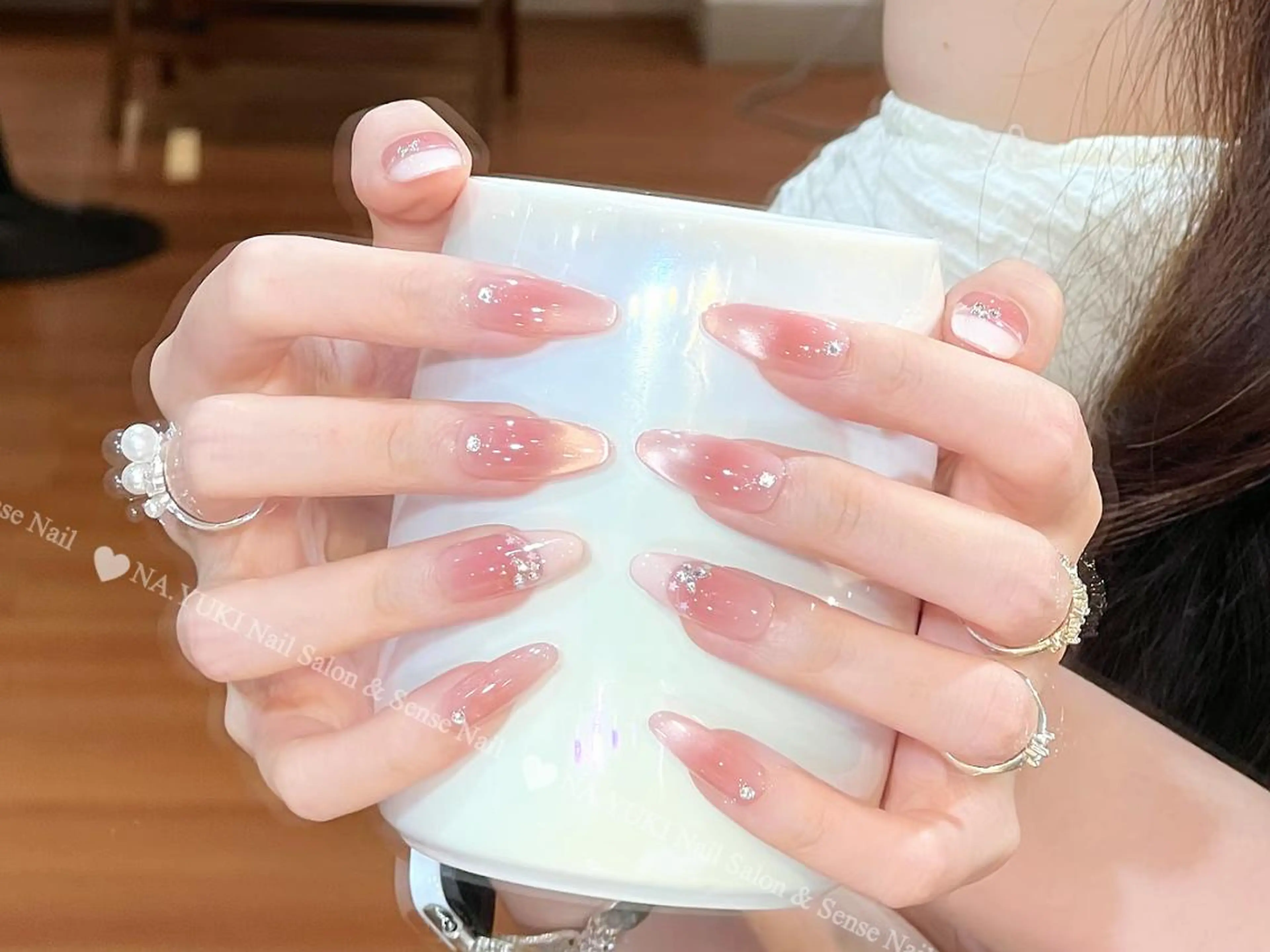 ネイル Mina. 🦢のネイルデザイン