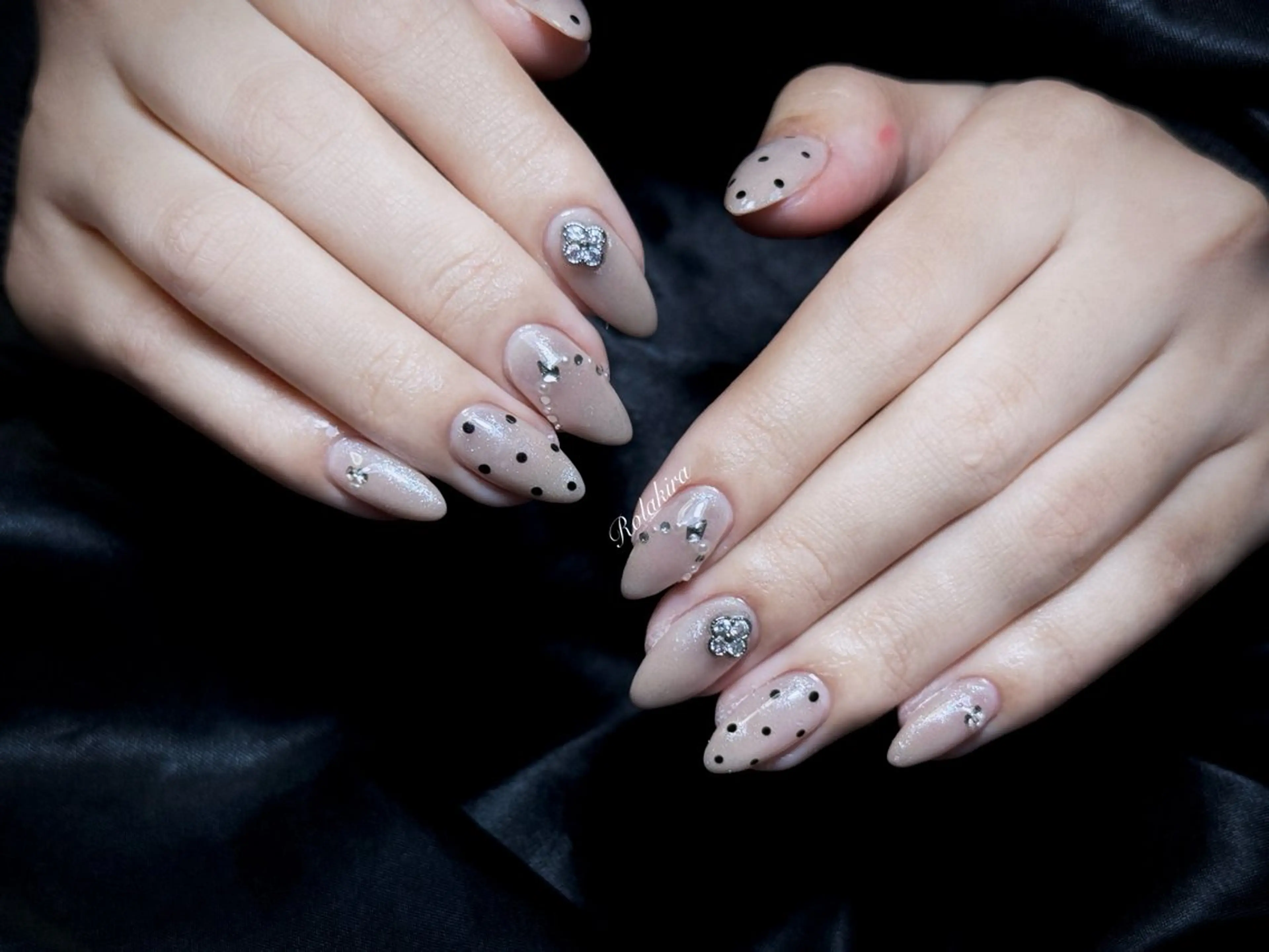 ネイル チークネイル 長さ出し フレンチネイル ジェルネイル 韓国ネイル ハンドネイル Rola kira nail salon所属・Rola kira 麗のネイルデザイン