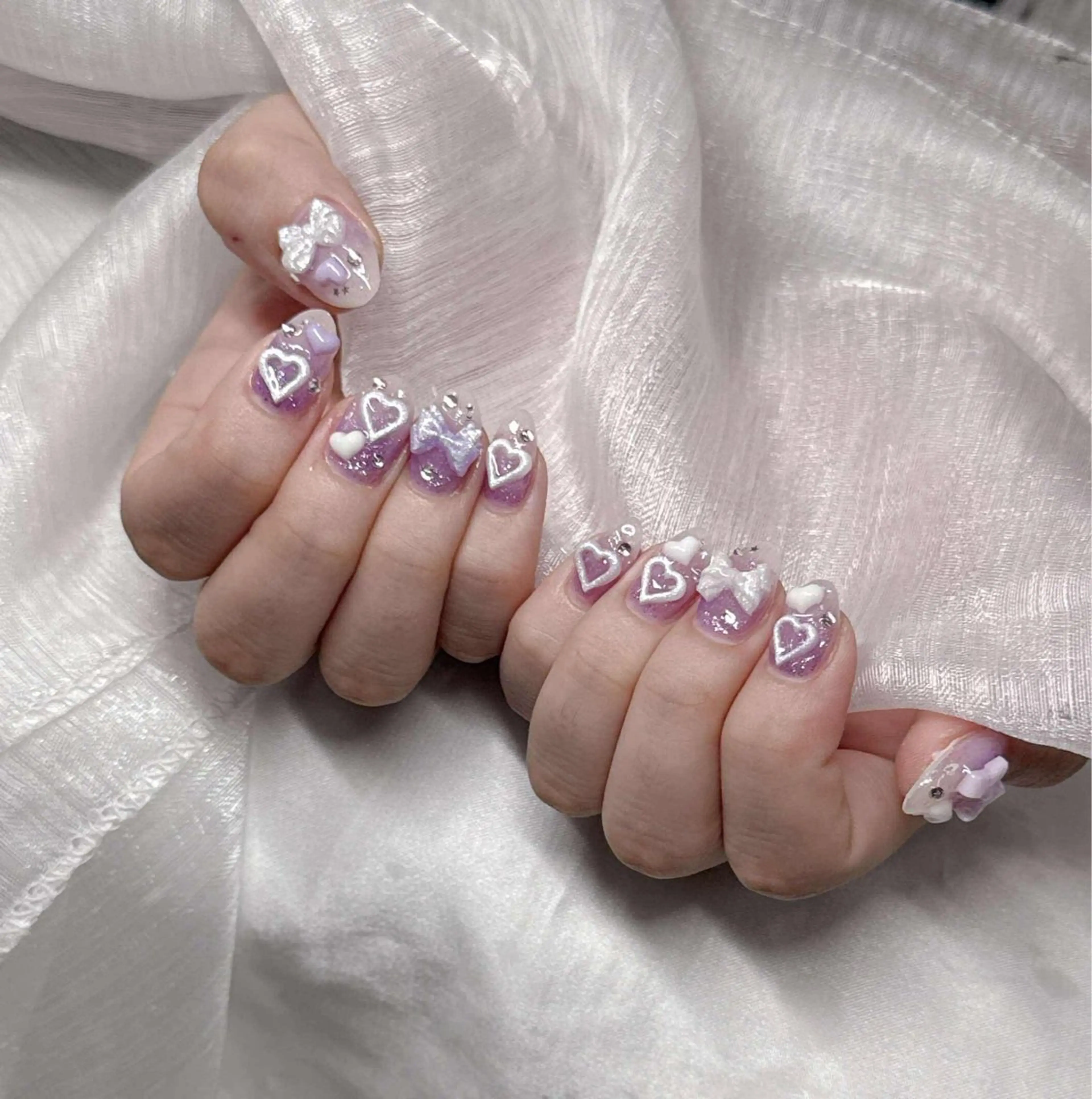 ネイル ハンドネイル Lee Nailsのネイルデザイン