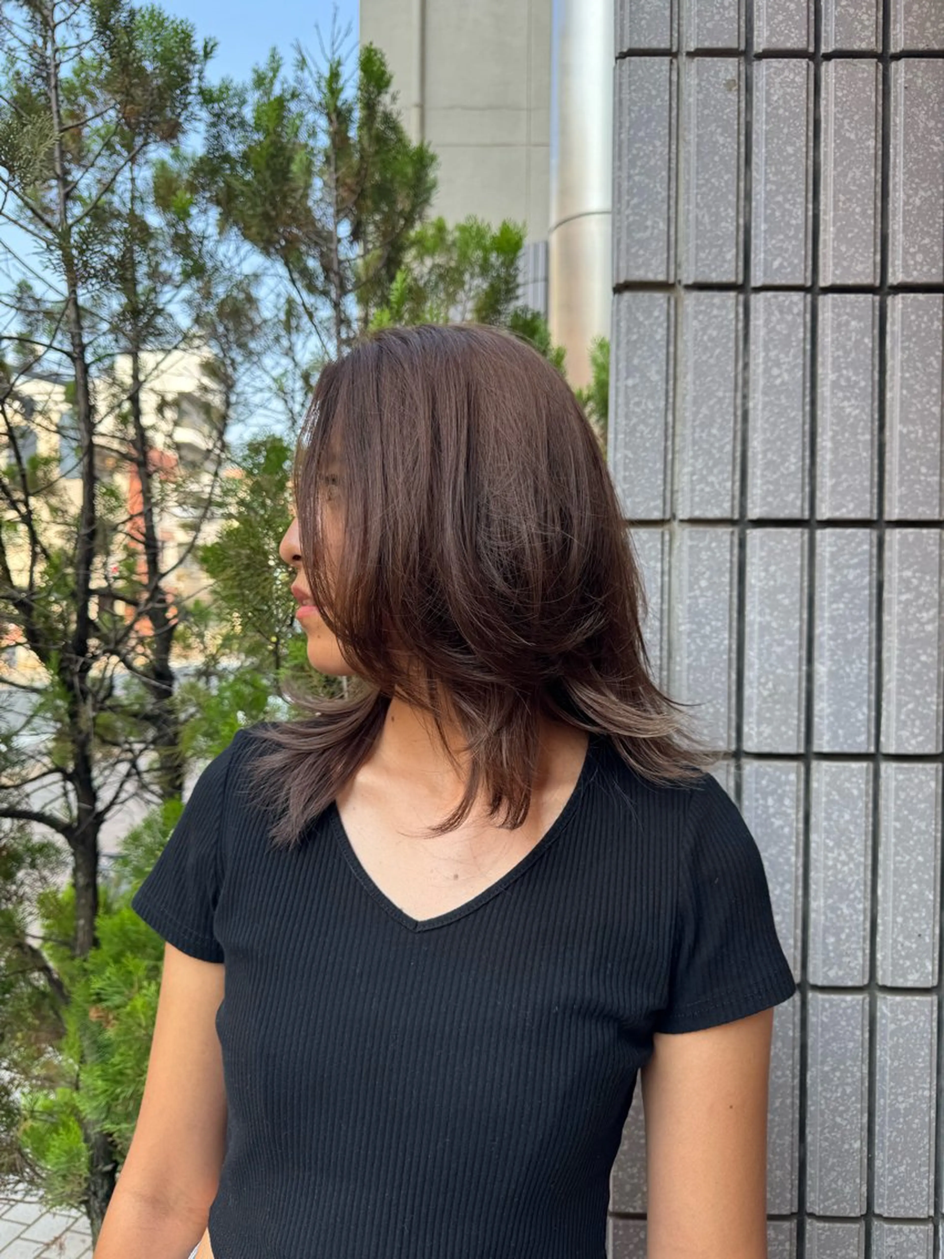 ミディアム カラー ワタナベ ヒヨリのヘアスタイル