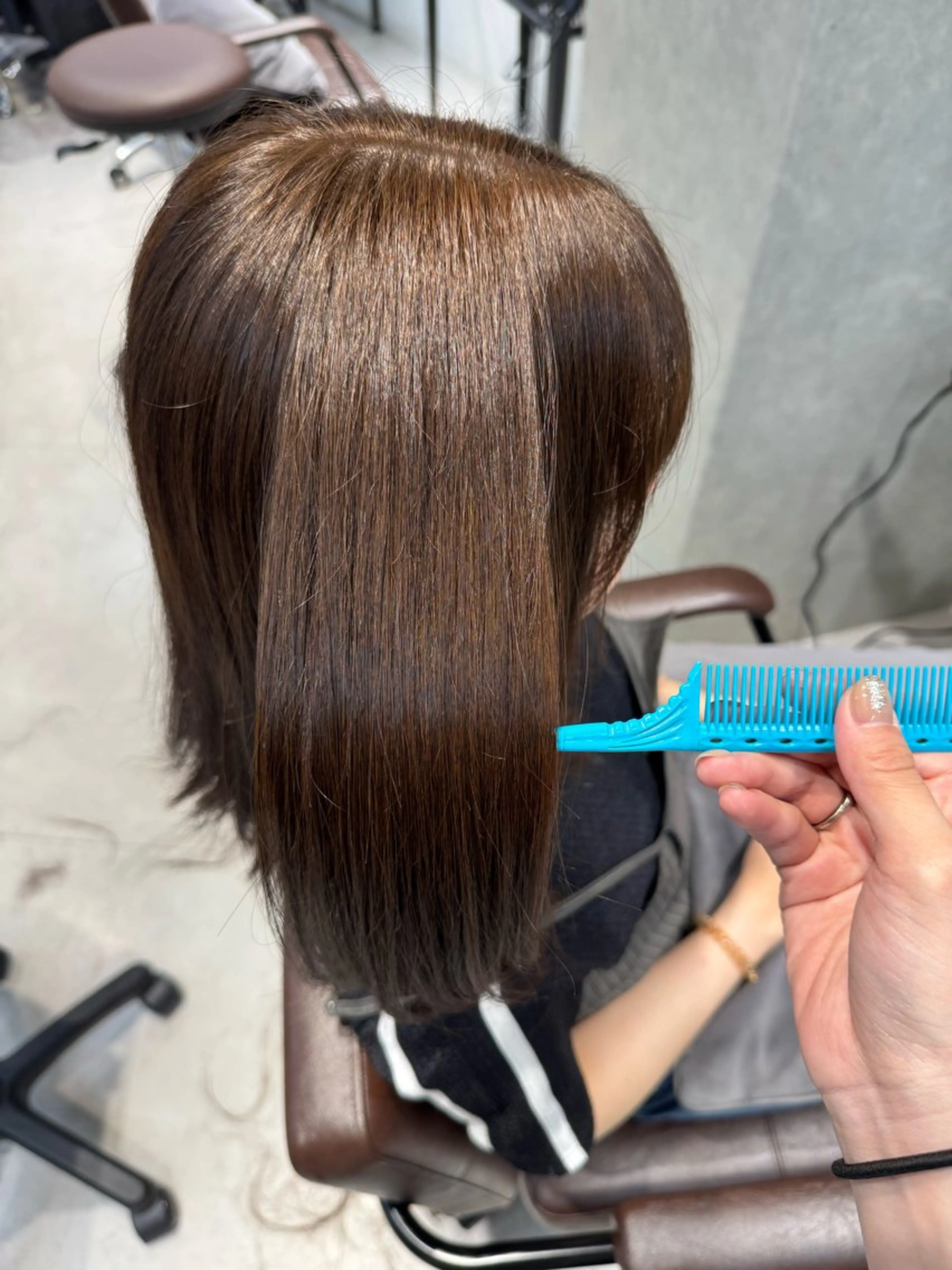 ミディアム カラー ブラウンカラー ヘアカラー 近藤 愛理のヘアスタイル