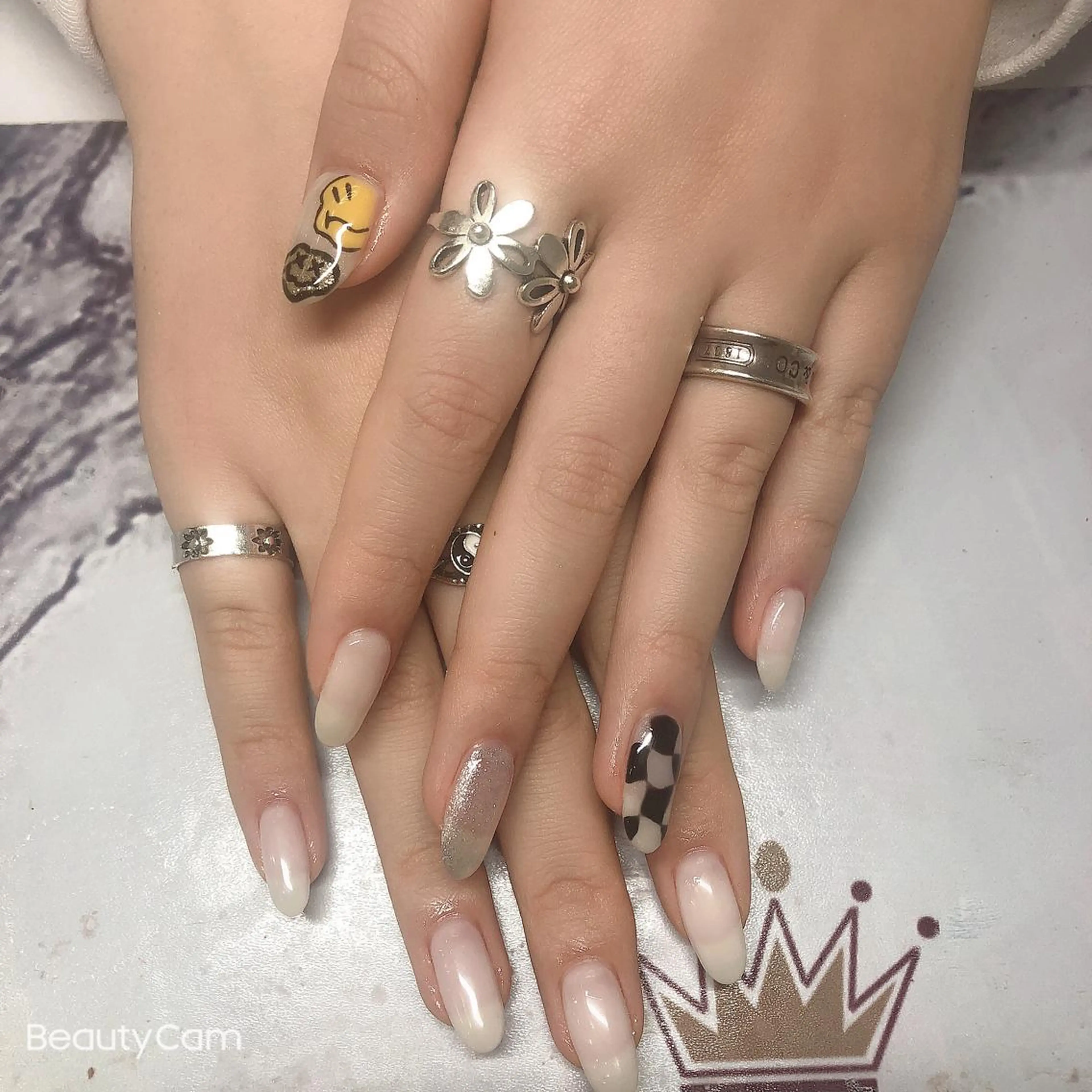 ネイル Guarendo錦糸町店所属・ガレンドウ 白澤 愛子のネイルデザイン