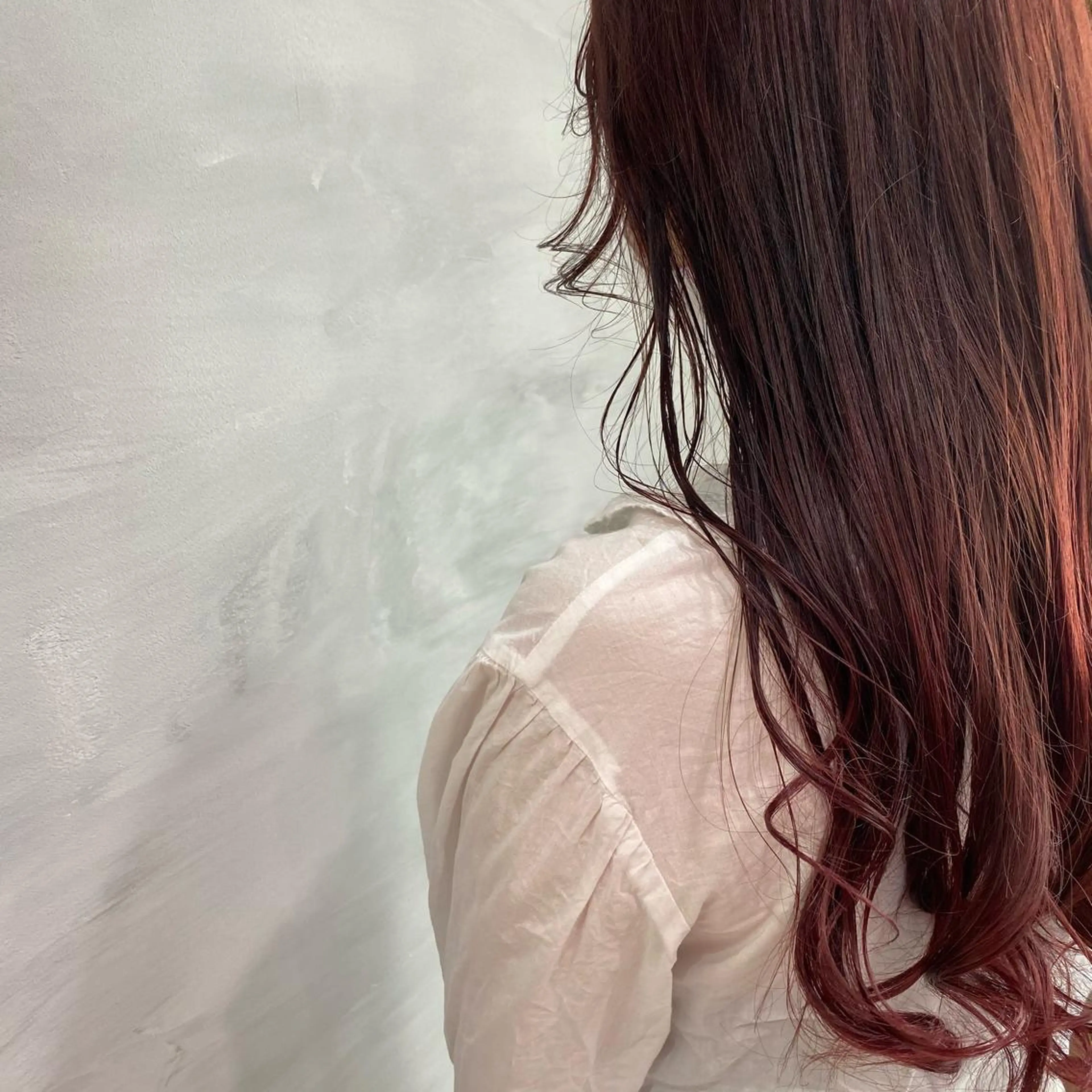 ロング ヘアカラー 大久保 優香のヘアスタイル