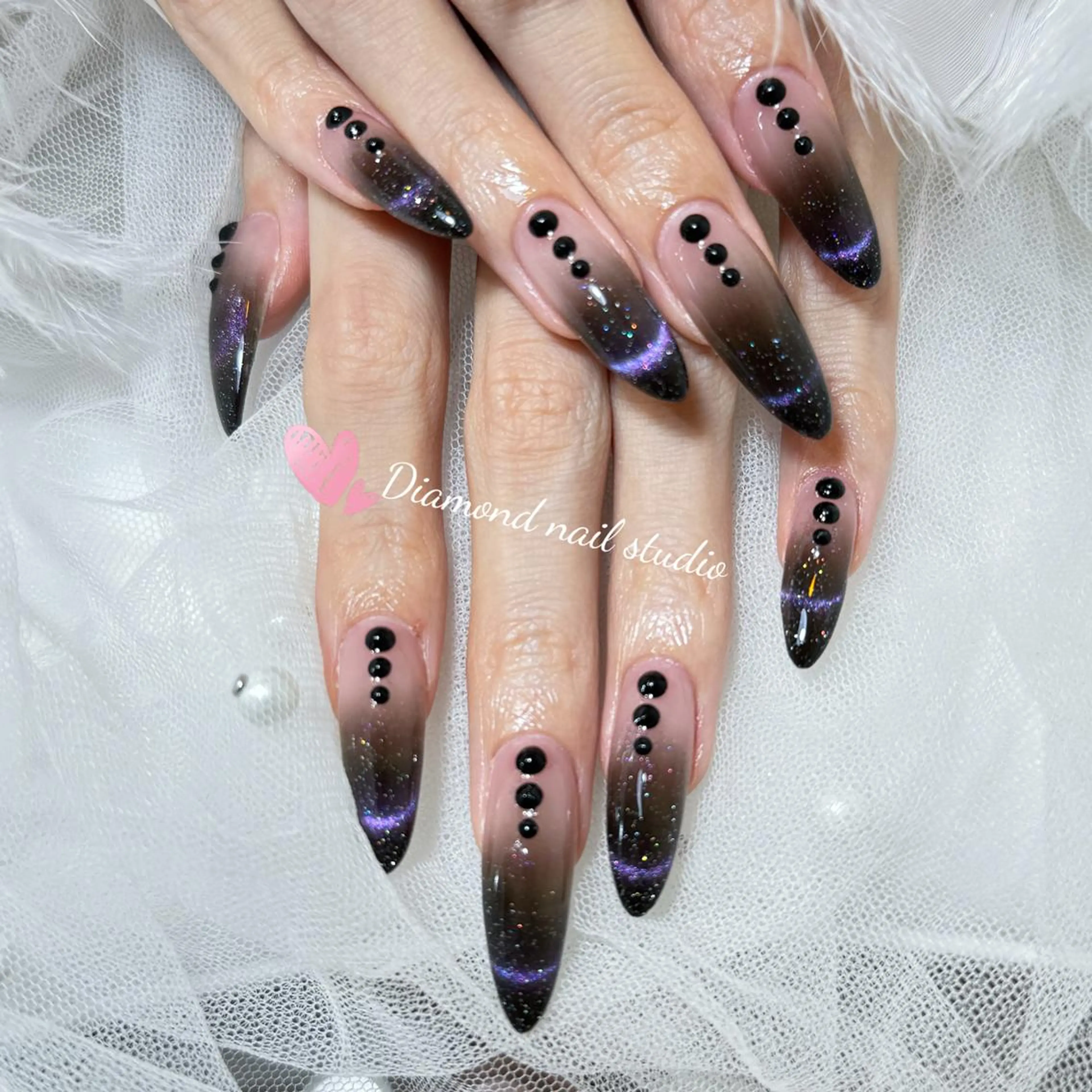 ネイル アートネイル オーロラネイル ガーリー キラキラネイル 韓国ネイル ハンドネイル DIANMOND NAIL🌸のネイルデザイン
