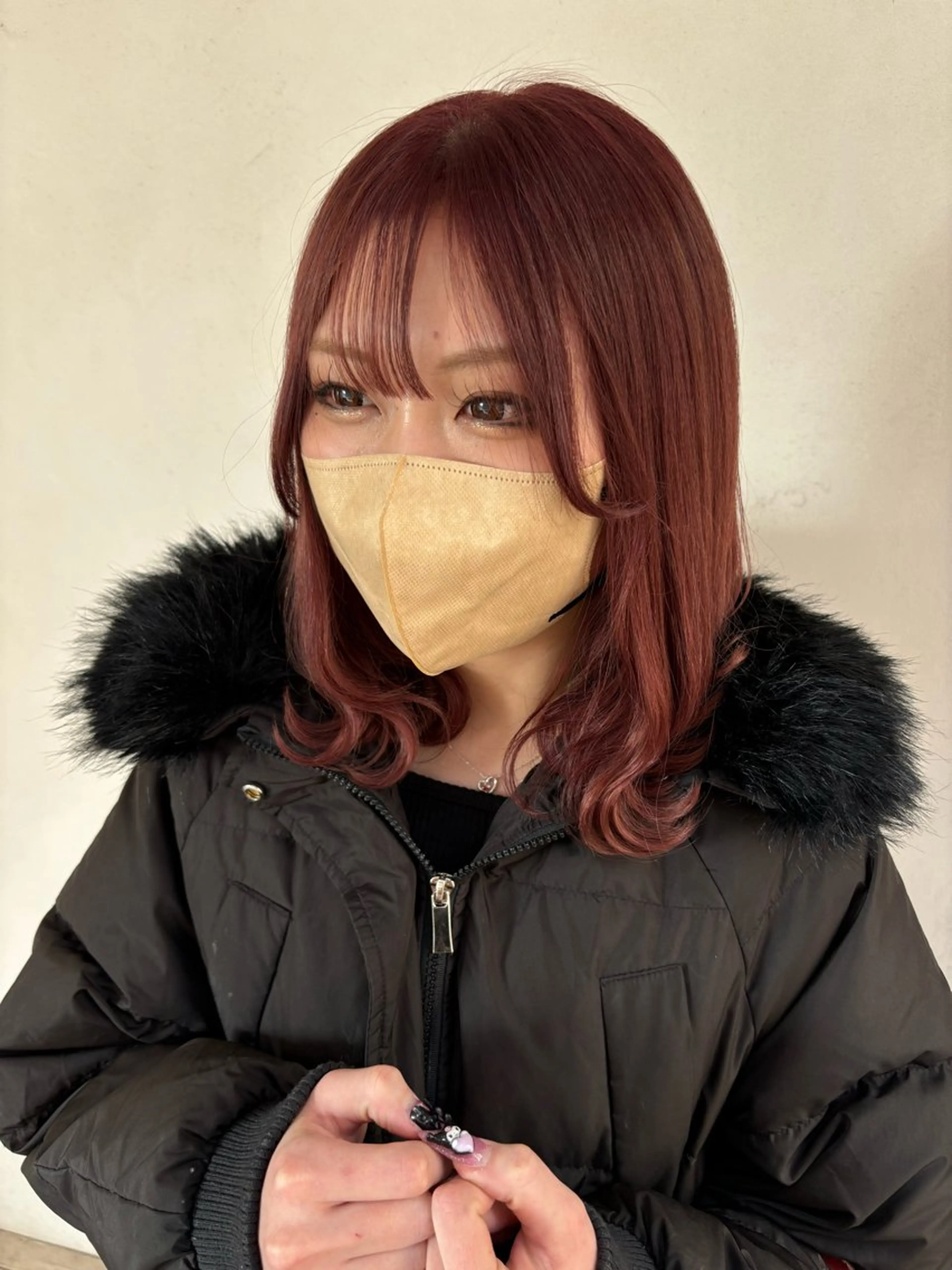 ミディアム カット ヘアカラー トリートメント 艶髪ブリーチ/レイヤ ー/竹本幸希のヘアスタイル