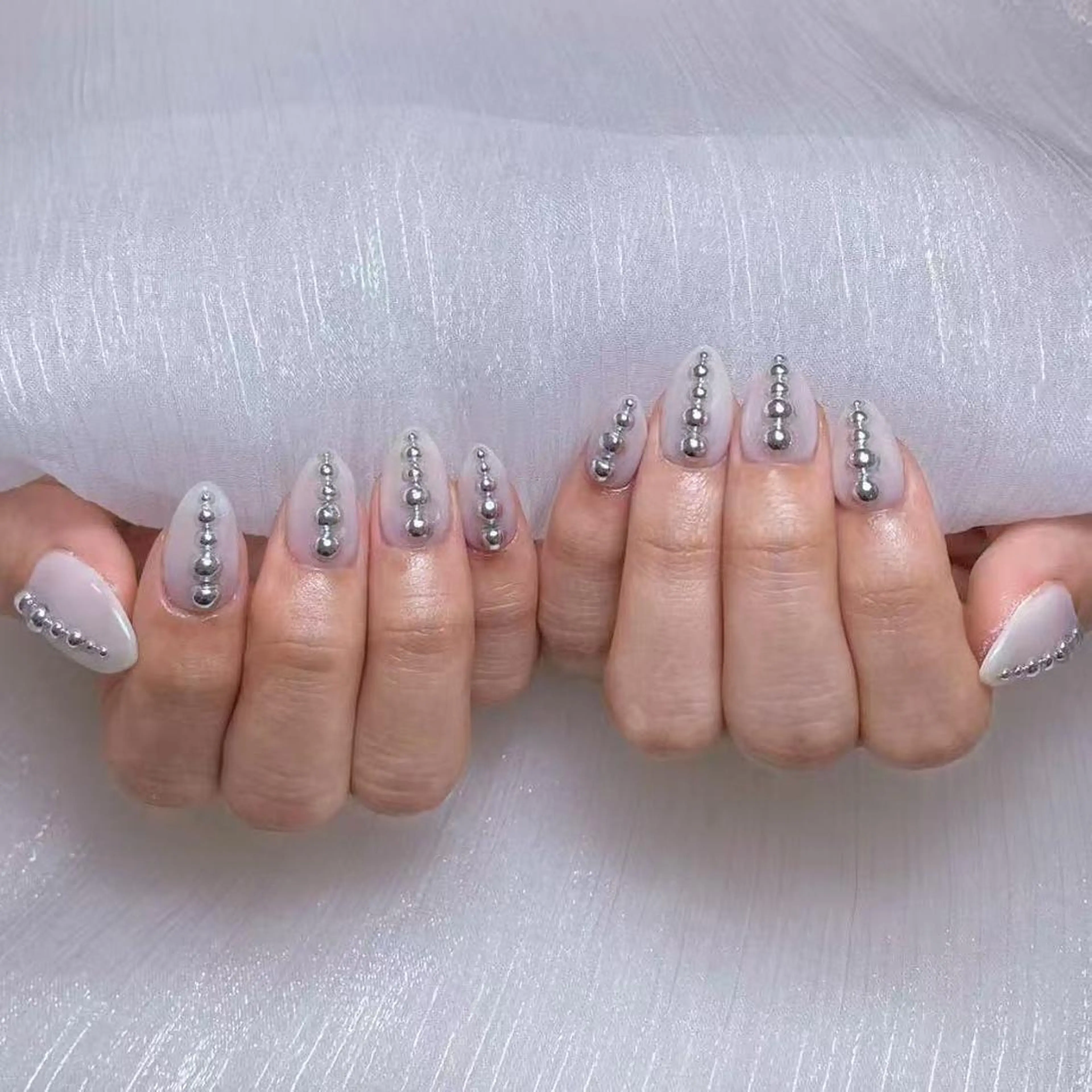 ネイル アートネイル オーロラネイル ガーリー キラキラネイル 韓国ネイル ハンドネイル DIAMOND 💦のネイルデザイン