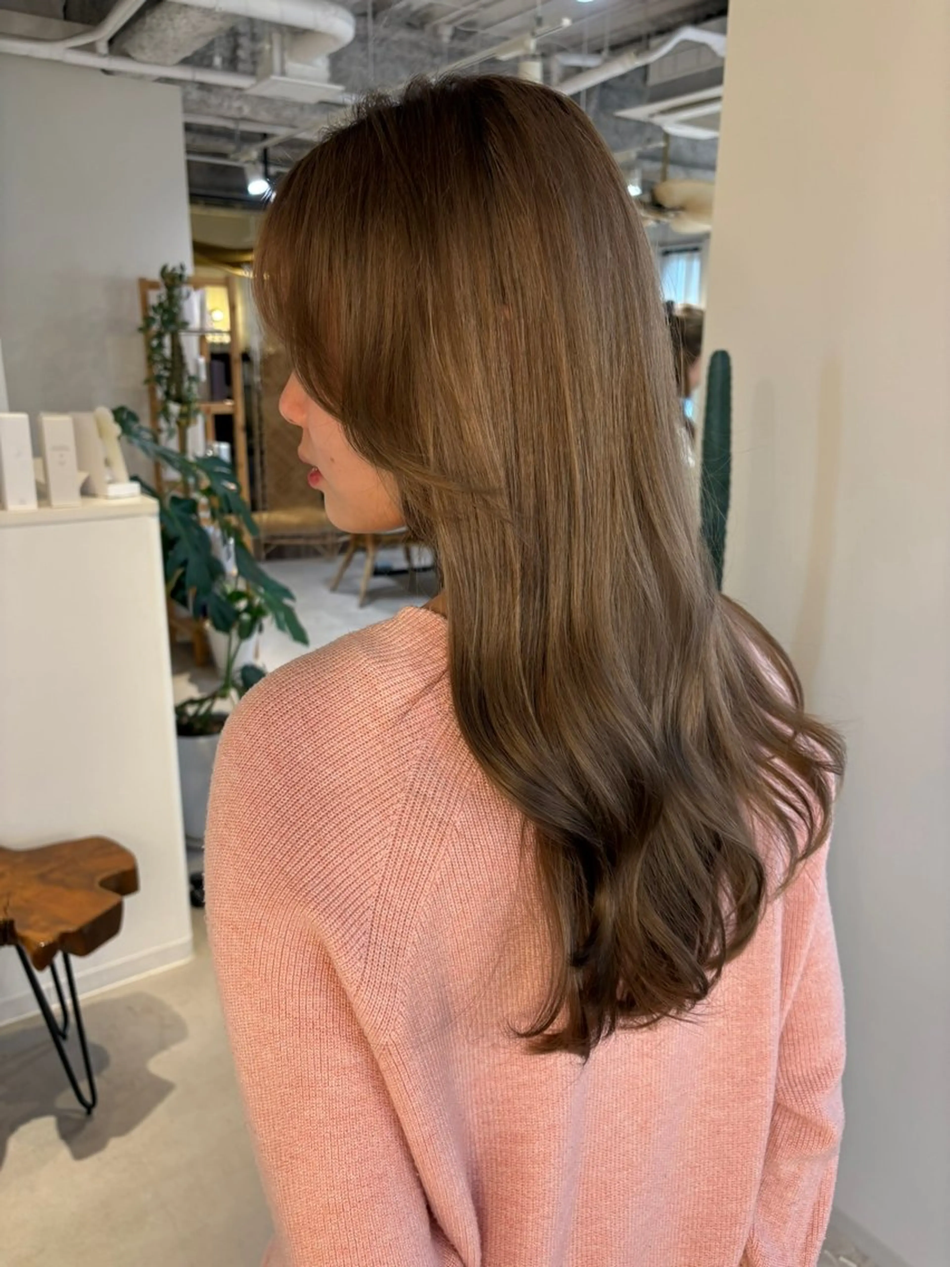 ロング ココルアナ 豊中美容室のヘアスタイル