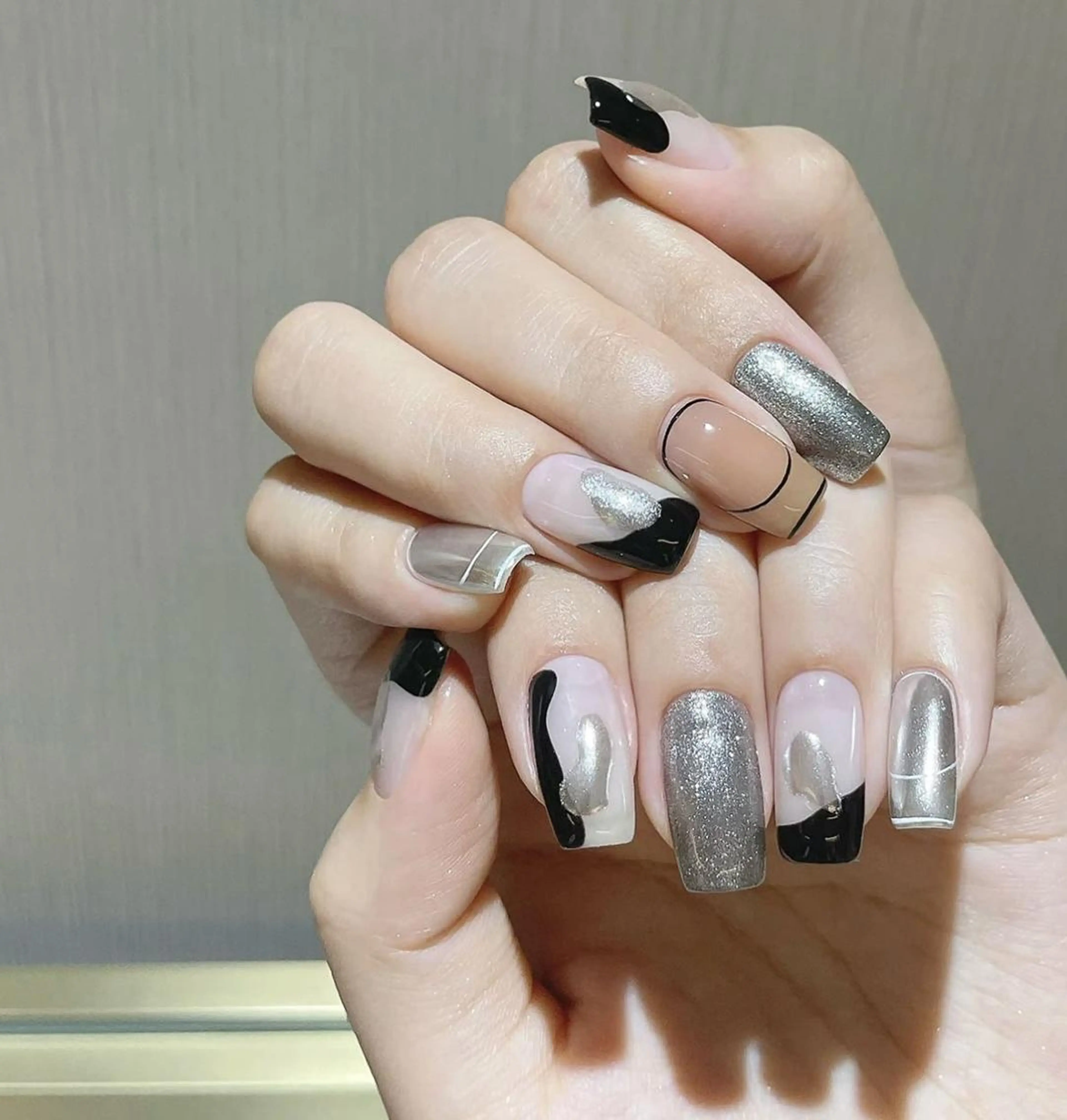 ネイル Queen‘s なんのネイルデザイン