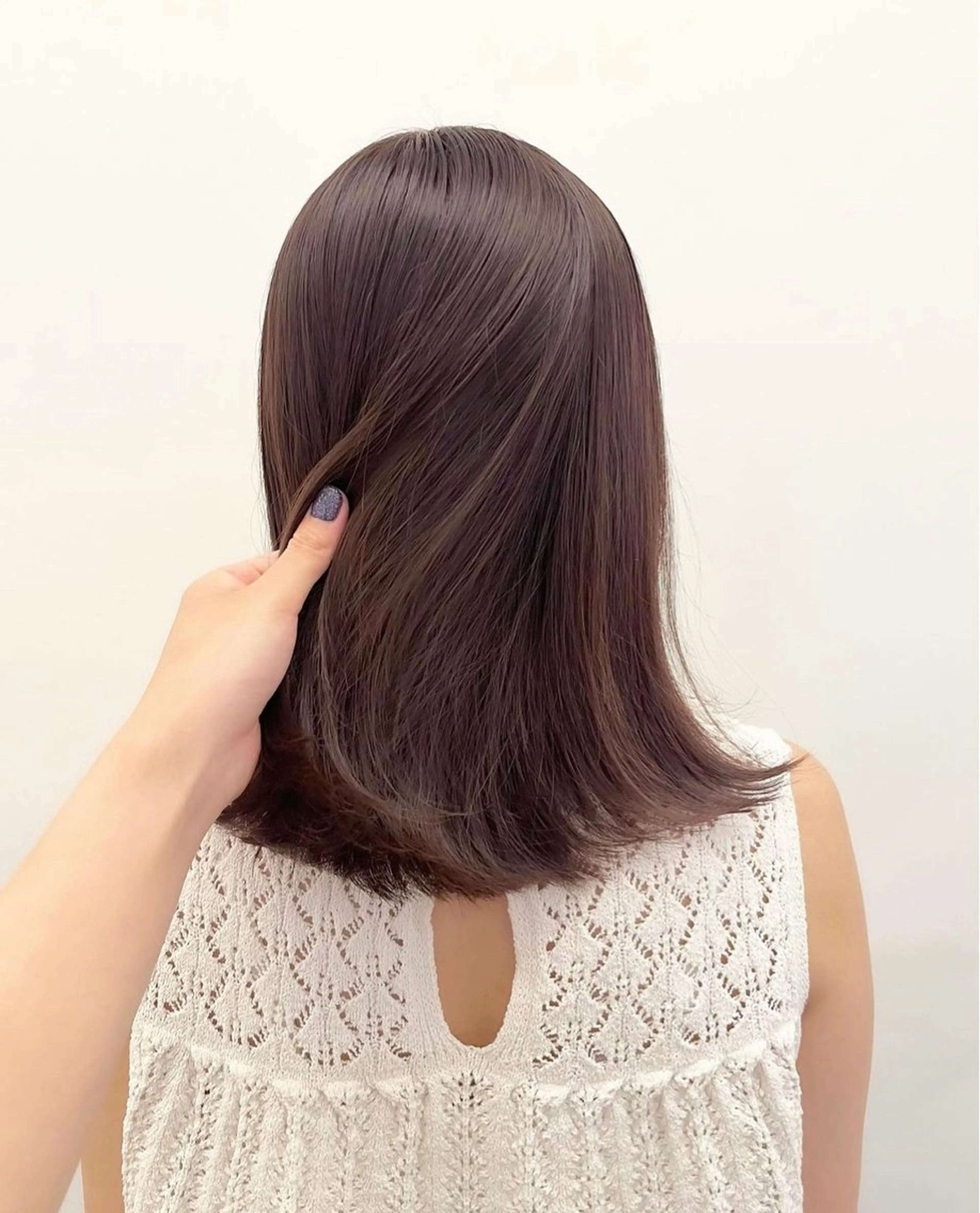 ミディアム ラベンダーベージュ 川上 莉歩のヘアスタイル