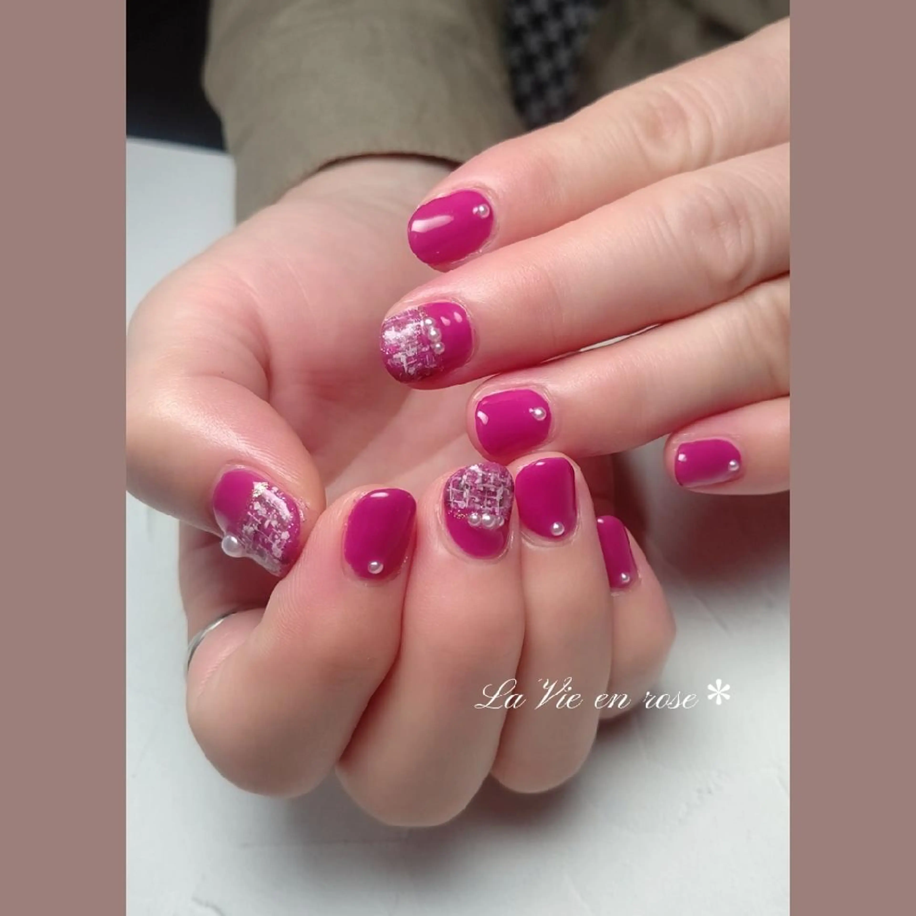 ネイル ツイードネイル ラヴィアン ローズのネイルデザイン