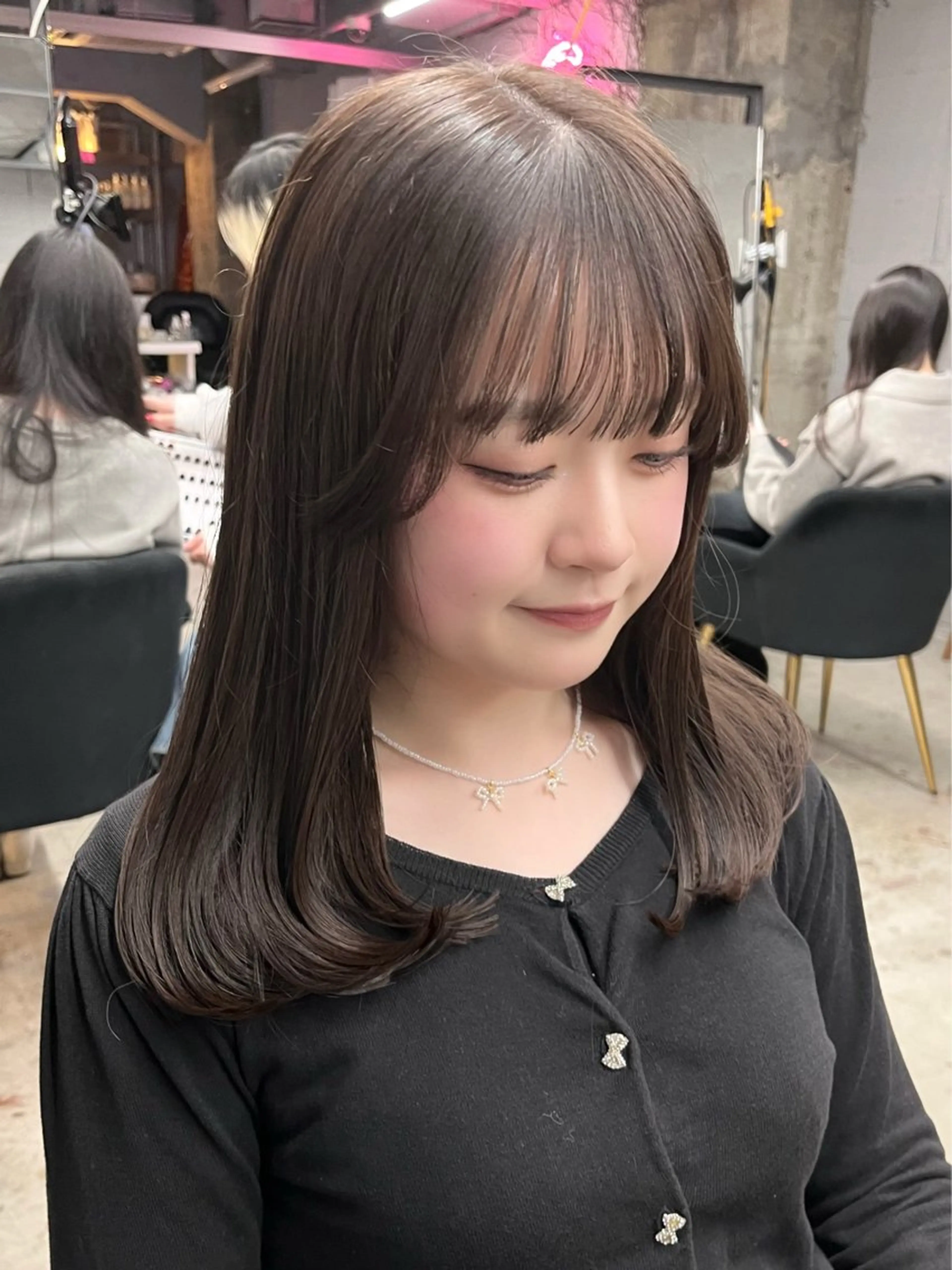 セミロング col sapporo所属・あざと可愛い💓 盛れる顔まわり/uiのヘアスタイル