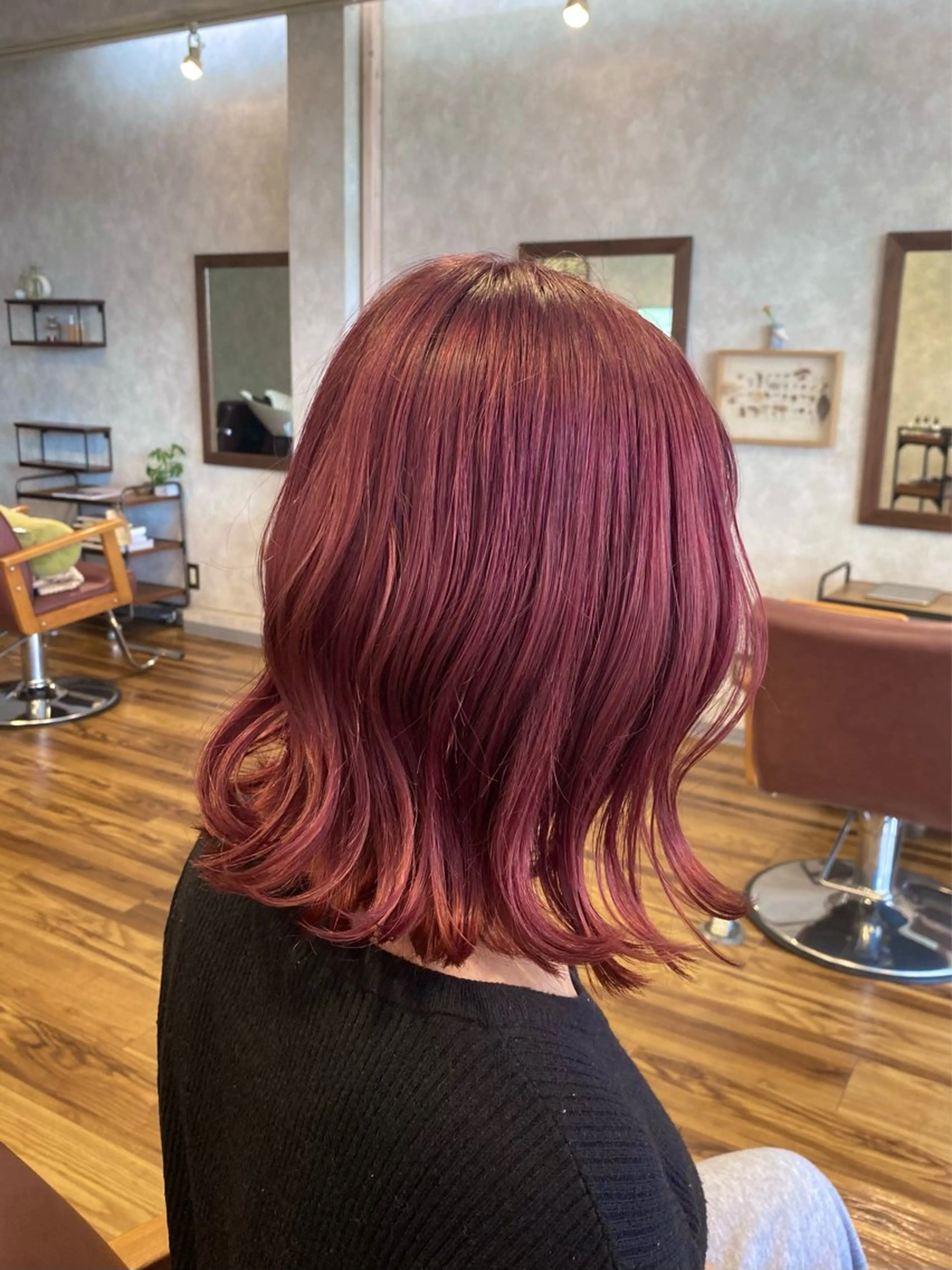 ミディアム カラー CROCHE クロッシュのヘアスタイル