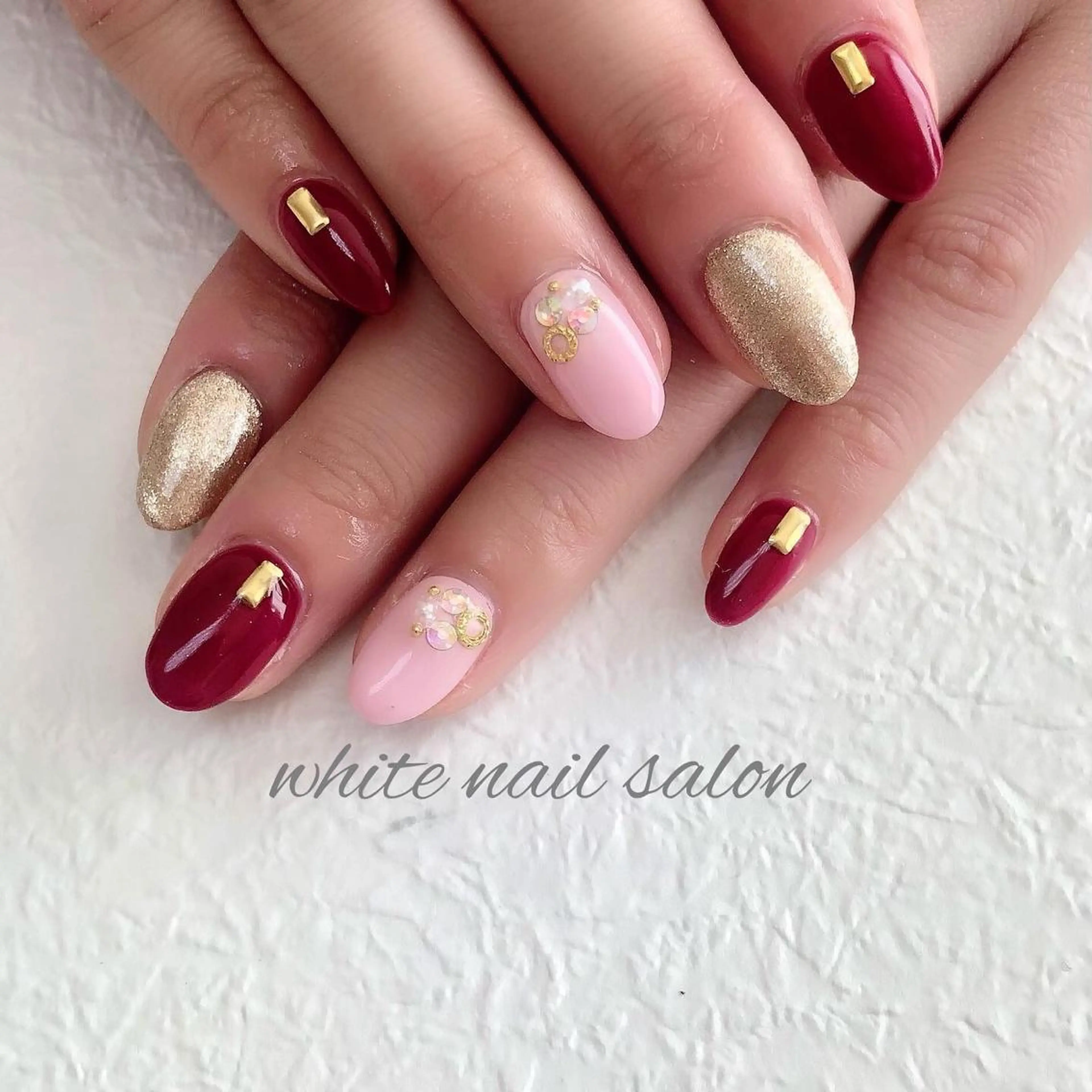 ネイル ジェルネイル ハードジェル 持ち込み ソフトジェル ハンドネイル white nail salonのネイルデザイン