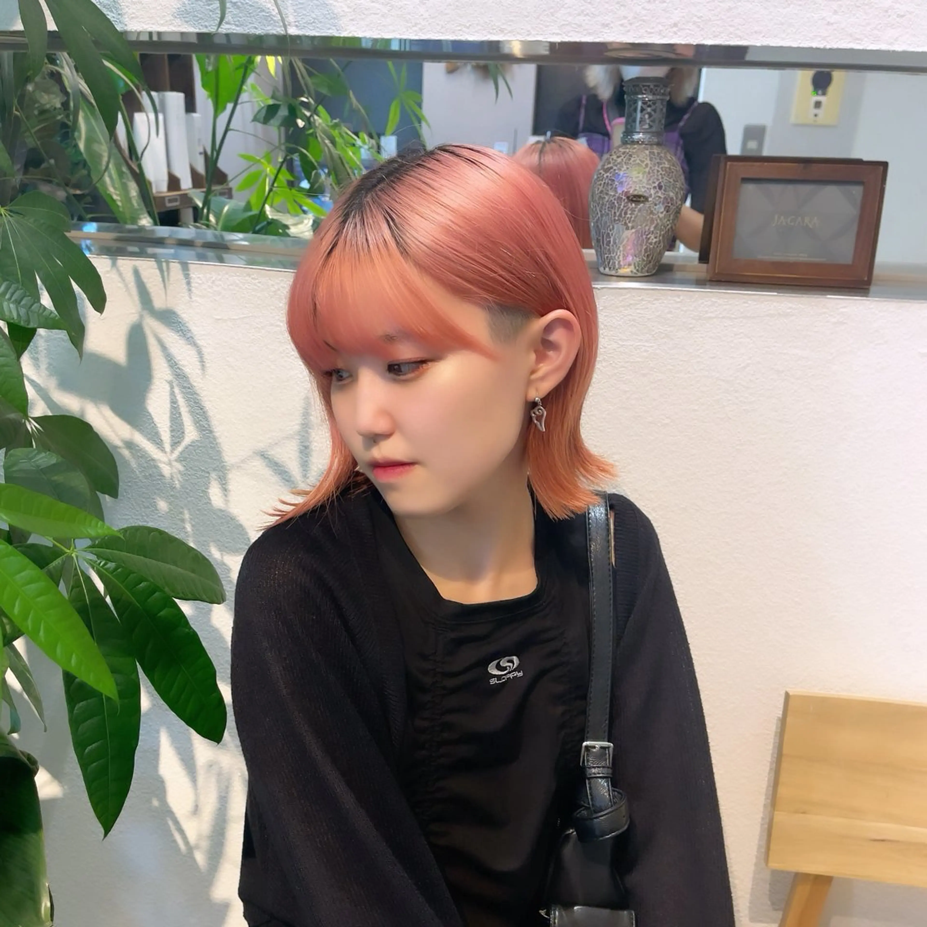 ショート ボブ 顔周りカット 小顔カット suzuka/透明感 カラー 美髪縮毛矯正のヘアスタイル