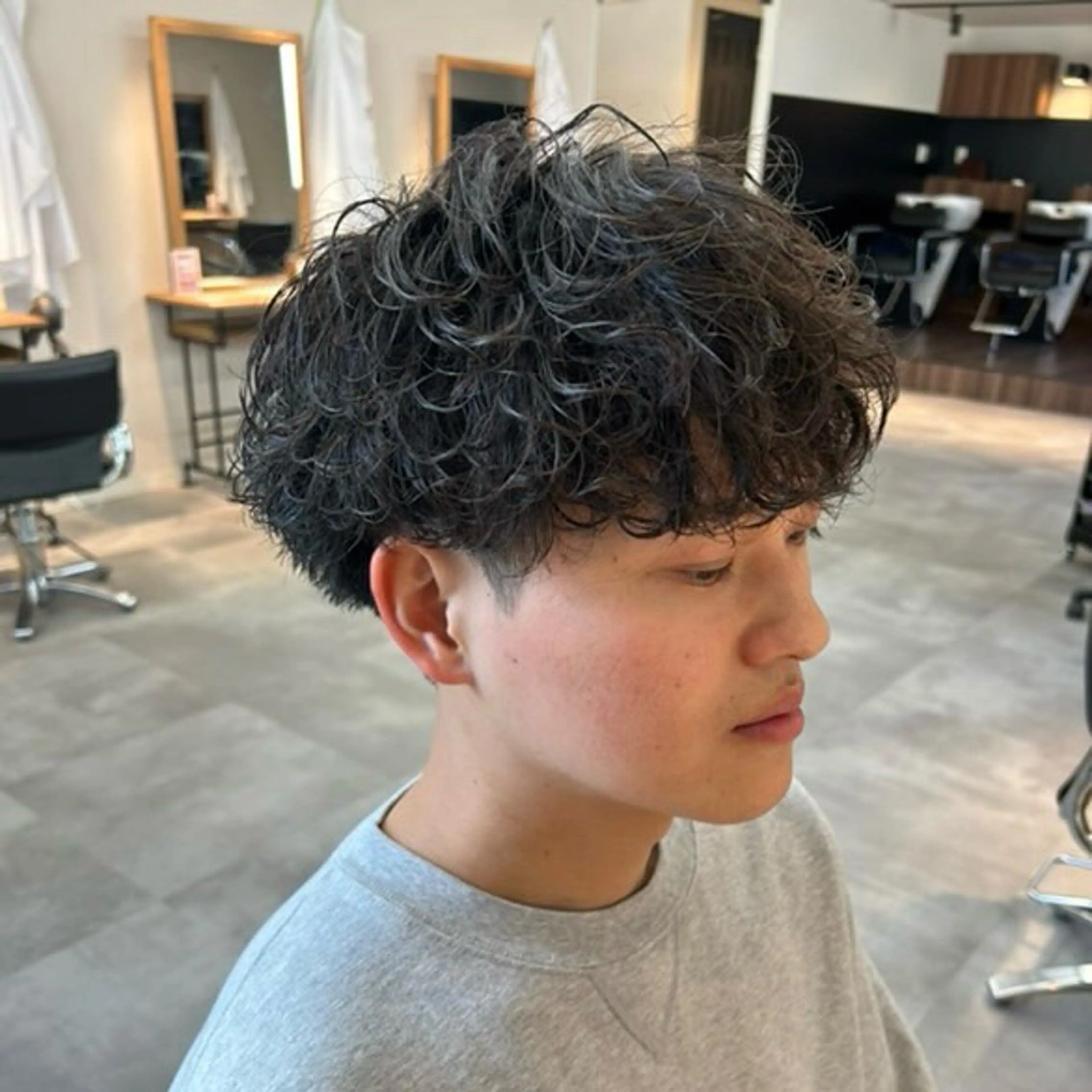 【⚡️3ヶ月以内のご来店限定⚡️】メンズカット➕特殊パーマ🌀➕クイックトリートメント✨️の写真