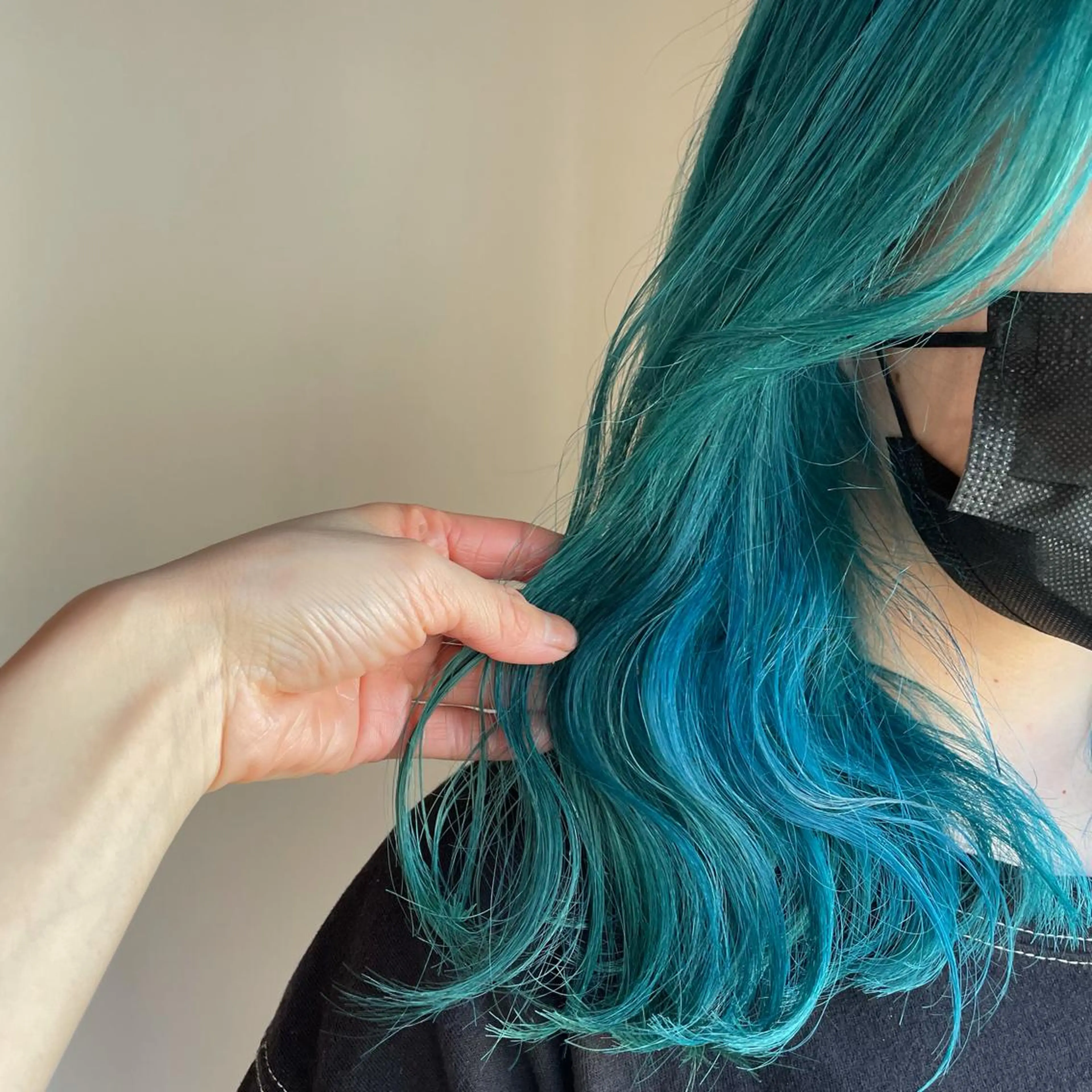 セミロング カラー ヘアアレンジ セミロングパーマ バレイヤージュ ブリーチ ケアブリーチ ダブルカラー ヘアカラー トリートメント ☀️Luana☀️ 公式/大通のヘアスタイル