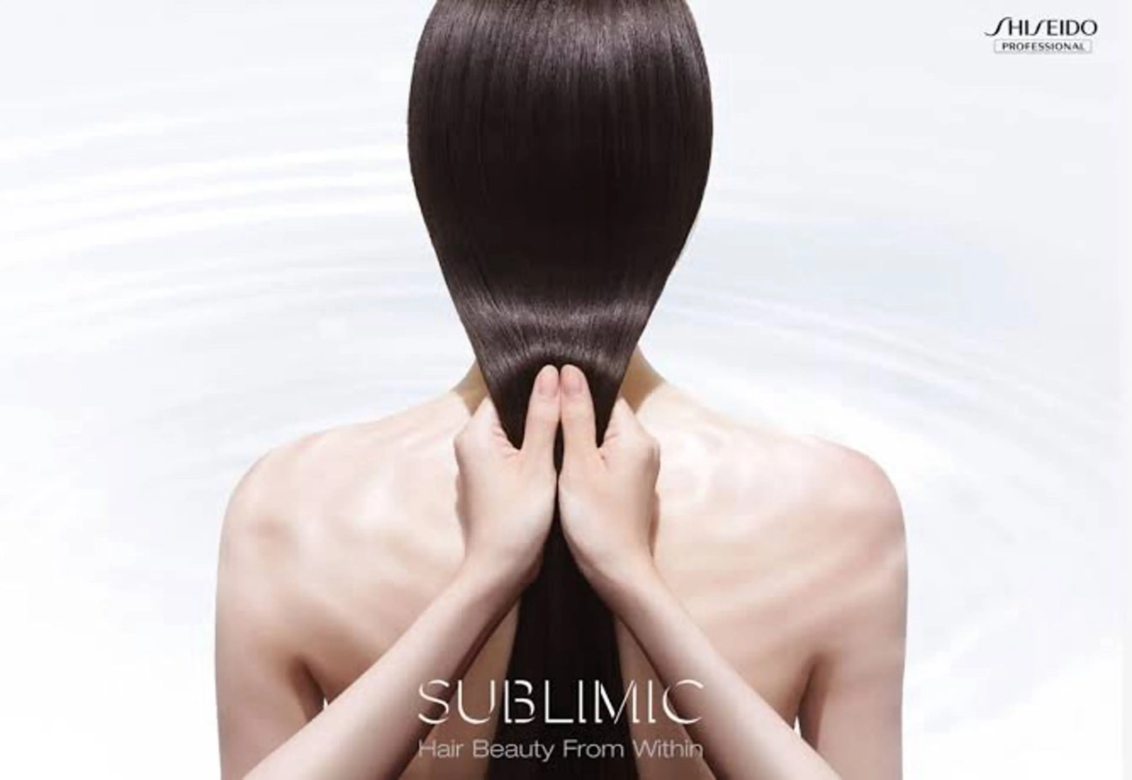 ロング トリートメント ボブ/透明感カラー EMIRIのヘアスタイル