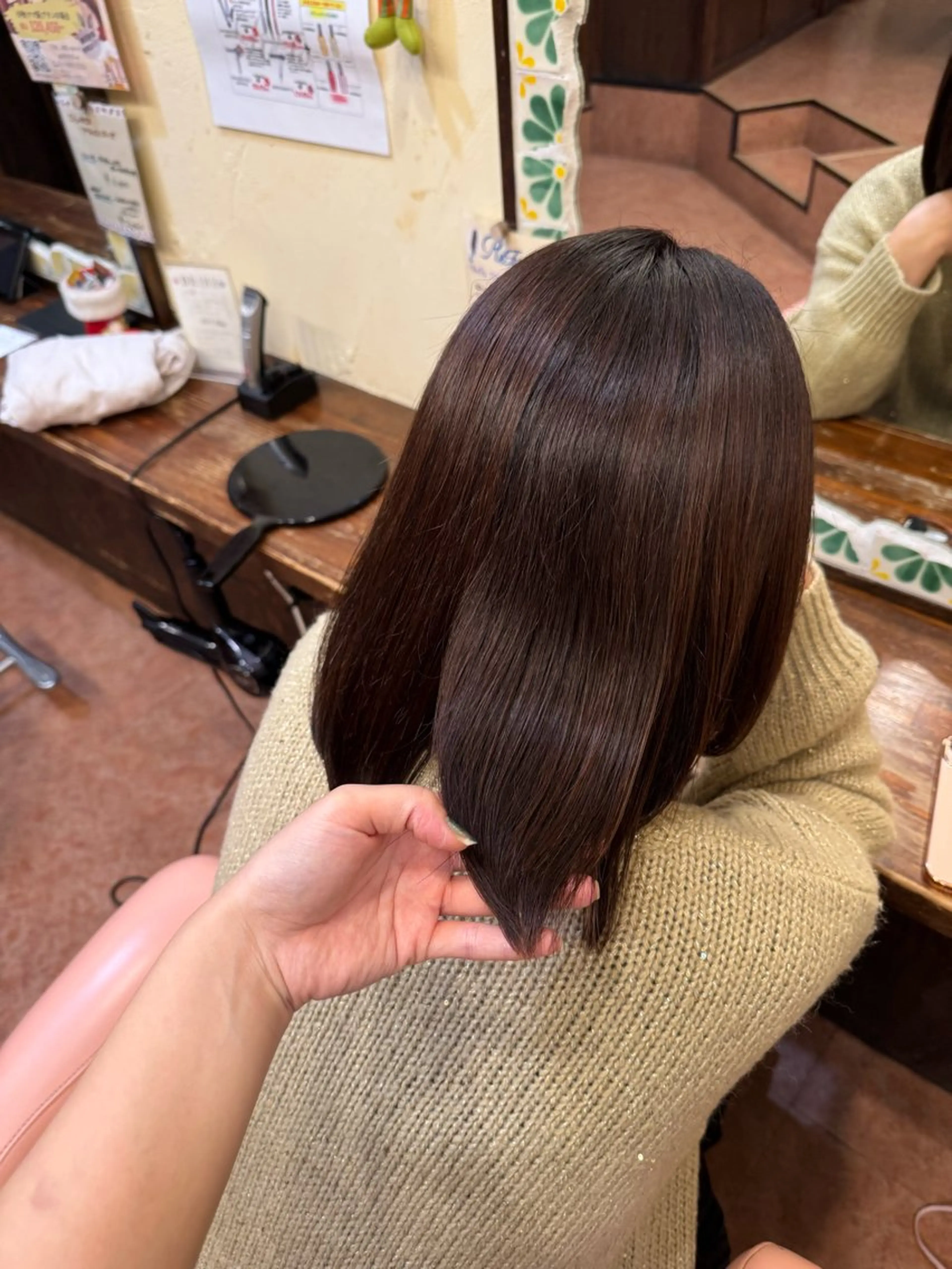 ミディアム カラー ブリーチ ダブルカラー ブリーチなしカラー クレドガーデン川口店所属・大坂 優菜のヘアスタイル