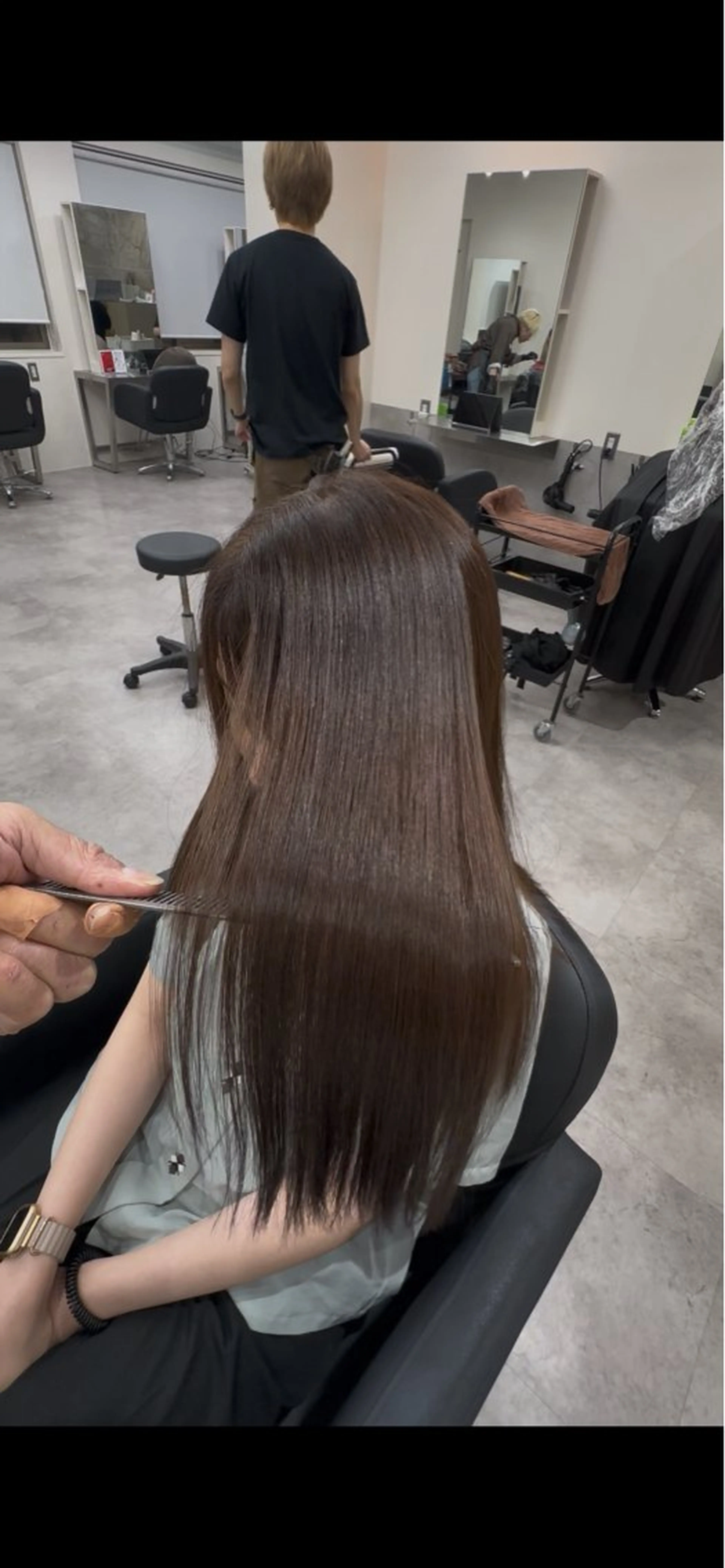 ロング カット 縮毛矯正 トリートメント 猿渡 竜司｜透明感 カラー×レイヤーのヘアスタイル